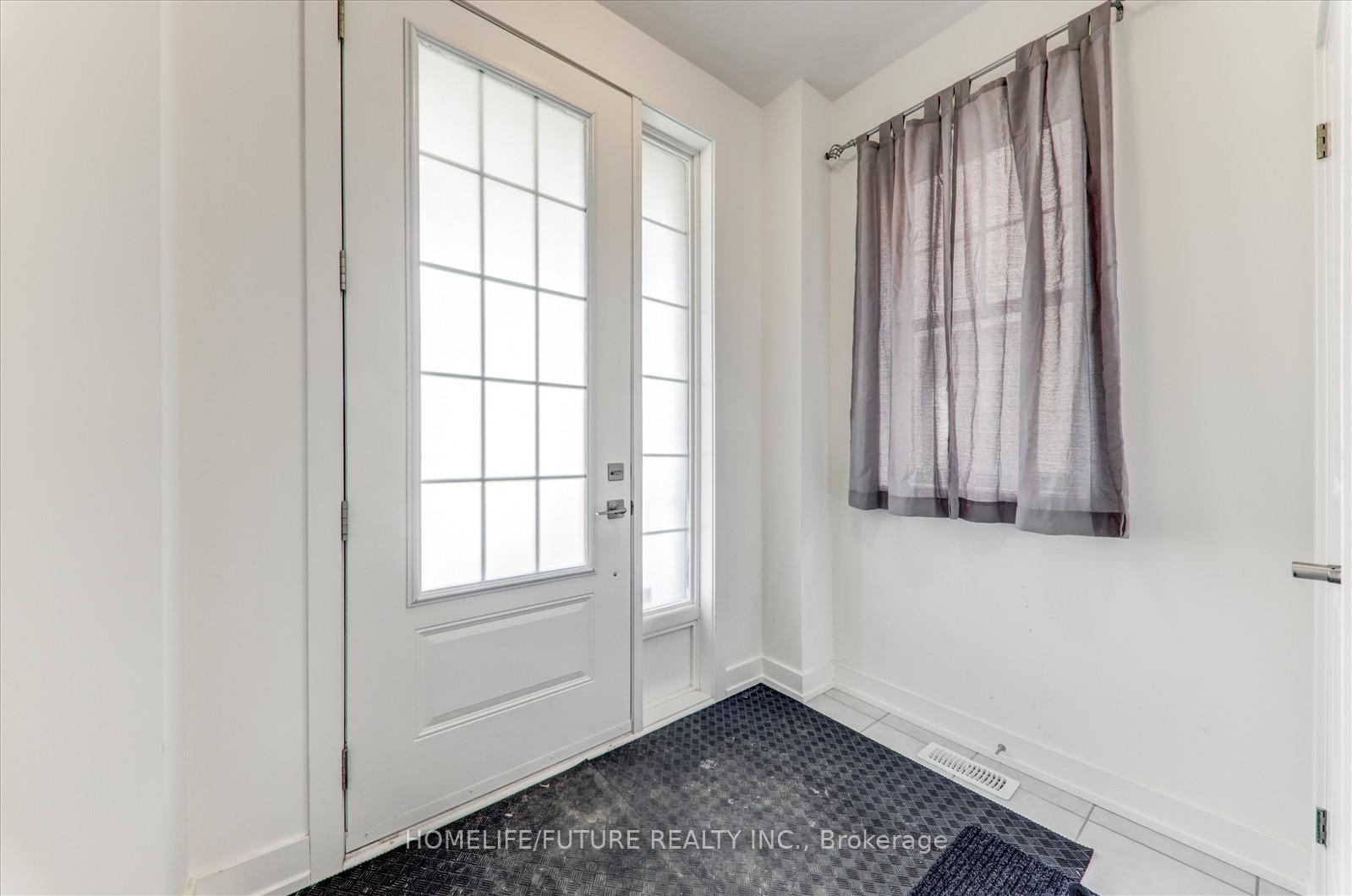 Photo 14 of 20 Deer Ridge Crescent, Whitby, Rural Whitby — HOMEH