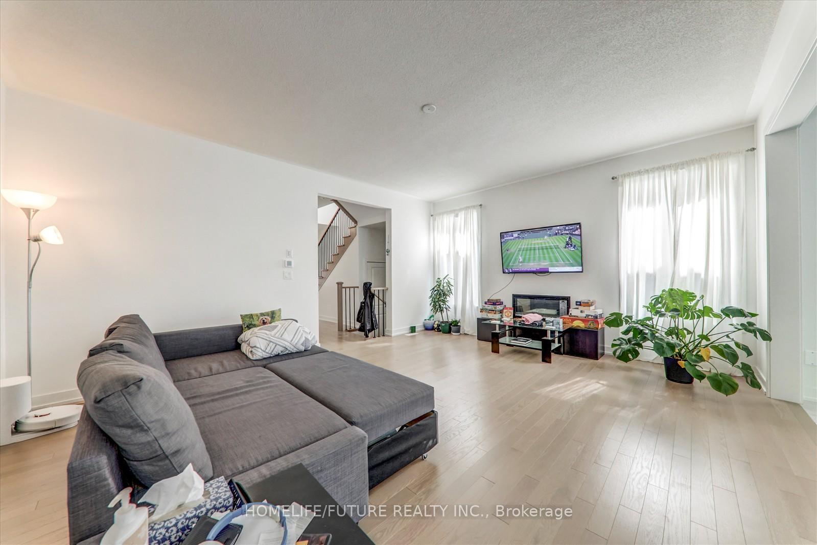Photo 29 of 20 Deer Ridge Crescent, Whitby, Rural Whitby — HOMEH