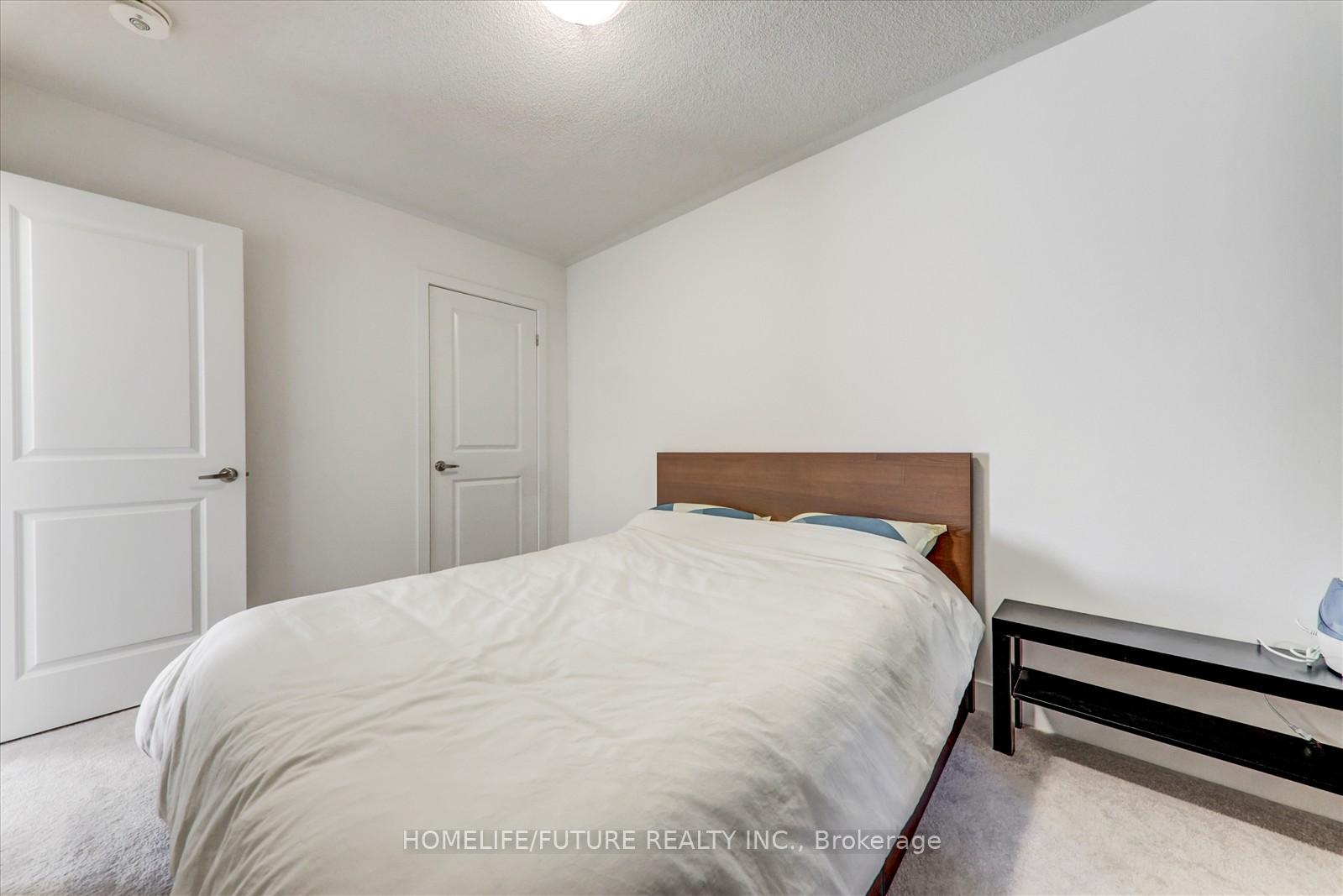 Photo 23 of 20 Deer Ridge Crescent, Whitby, Rural Whitby — HOMEH