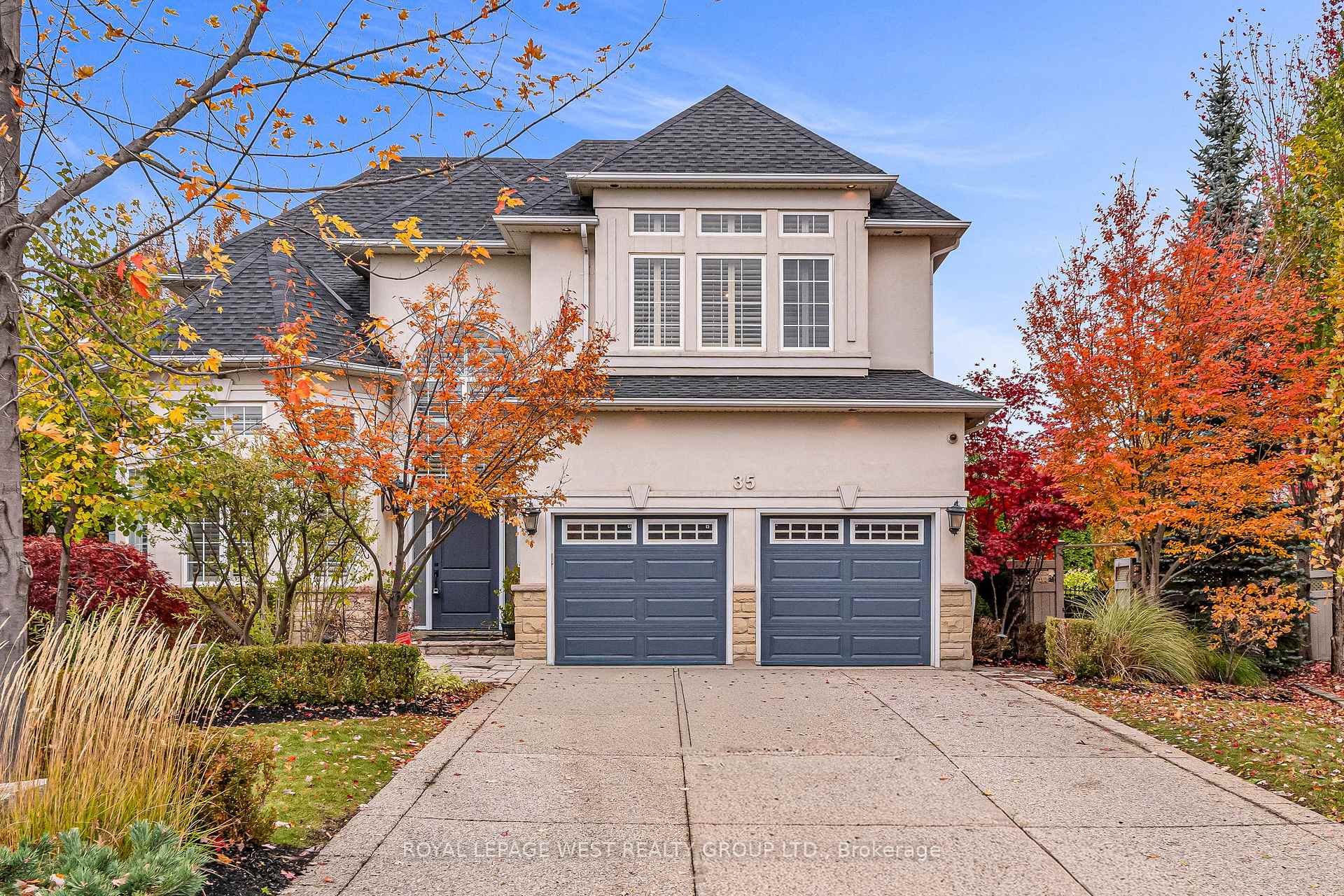 Front of 35 Playfair Court
