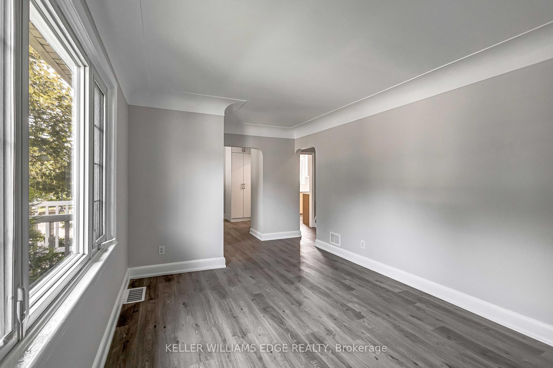Photo 6 of Unit Upper Level, 44 West 4th Street, Hamilton, Southam — HOMEH