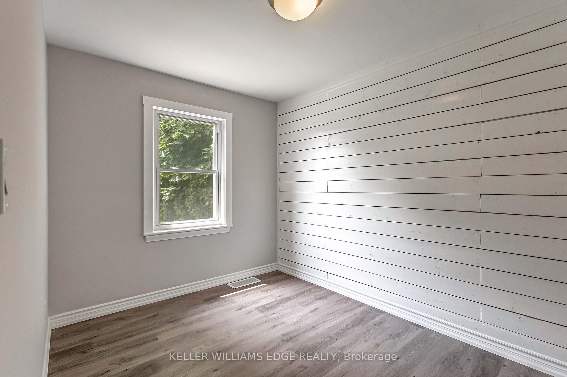 Photo 19 of Unit Upper Level, 44 West 4th Street, Hamilton, Southam — HOMEH