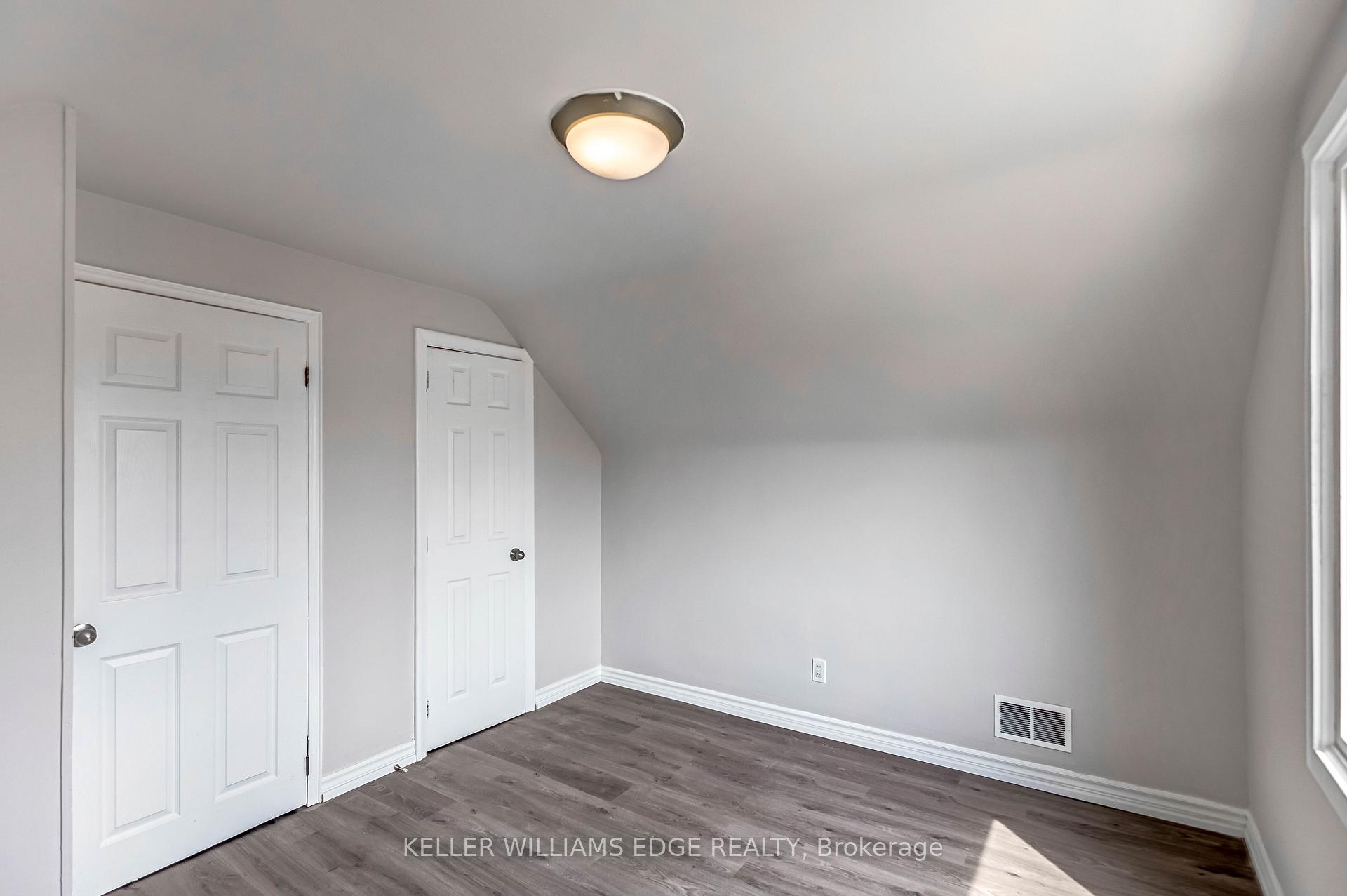 Photo 14 of Unit Upper Level, 44 West 4th Street, Hamilton, Southam — HOMEH