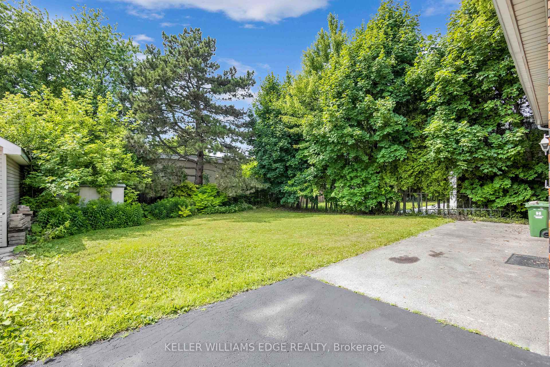 Photo 28 of Unit Upper Level, 44 West 4th Street, Hamilton, Southam — HOMEH