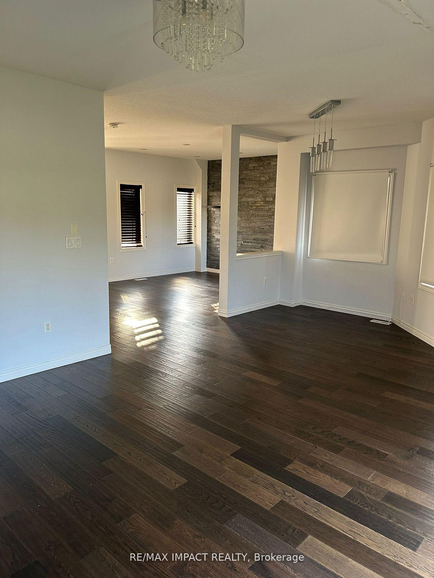 Photo 2 of 212 Greenwater Place, Kitchener — HOMEH