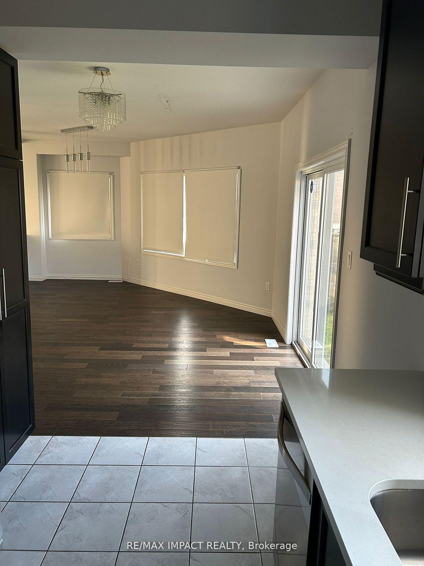 Photo 9 of 212 Greenwater Place, Kitchener — HOMEH