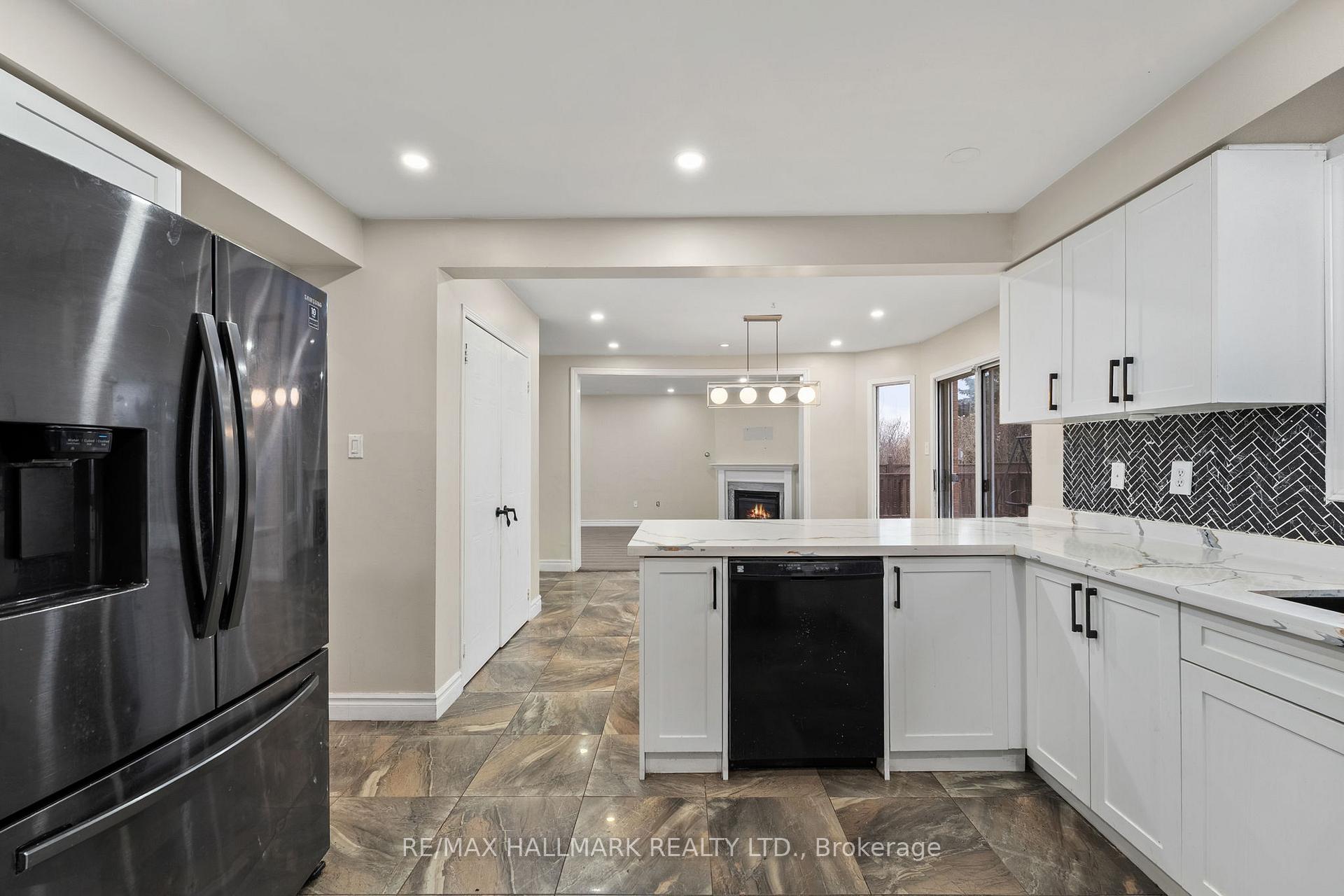 Photo 30 of 981 Deer Valley Drive, Oshawa, Northglen — HOMEH
