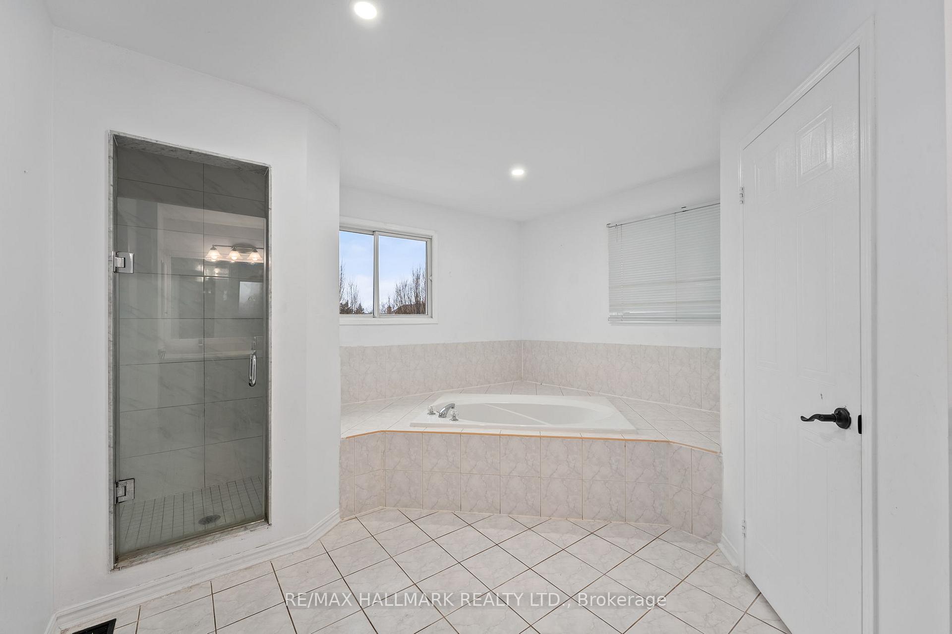 Photo 27 of 981 Deer Valley Drive, Oshawa, Northglen — HOMEH
