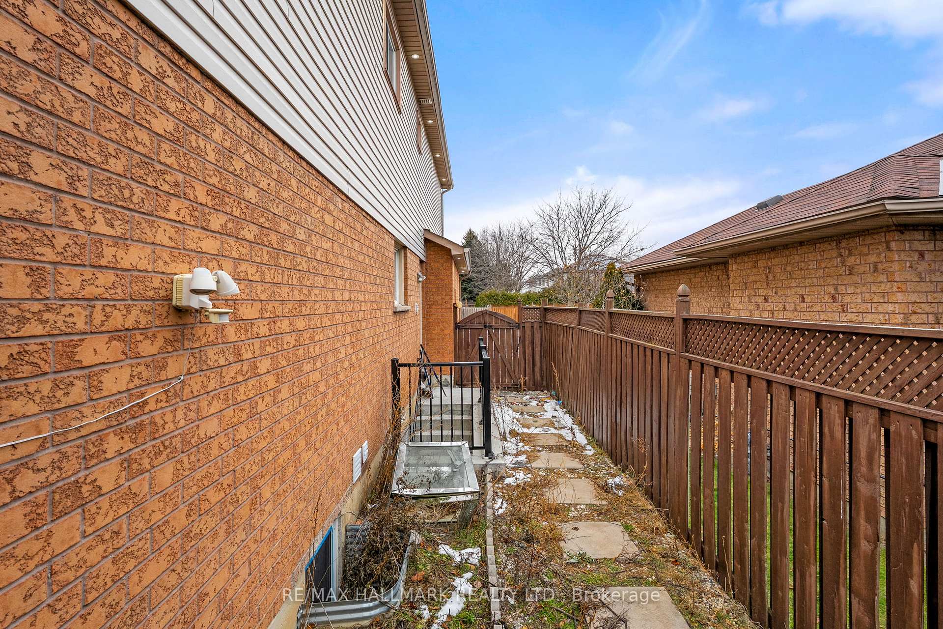 Photo 44 of 981 Deer Valley Drive, Oshawa, Northglen — HOMEH