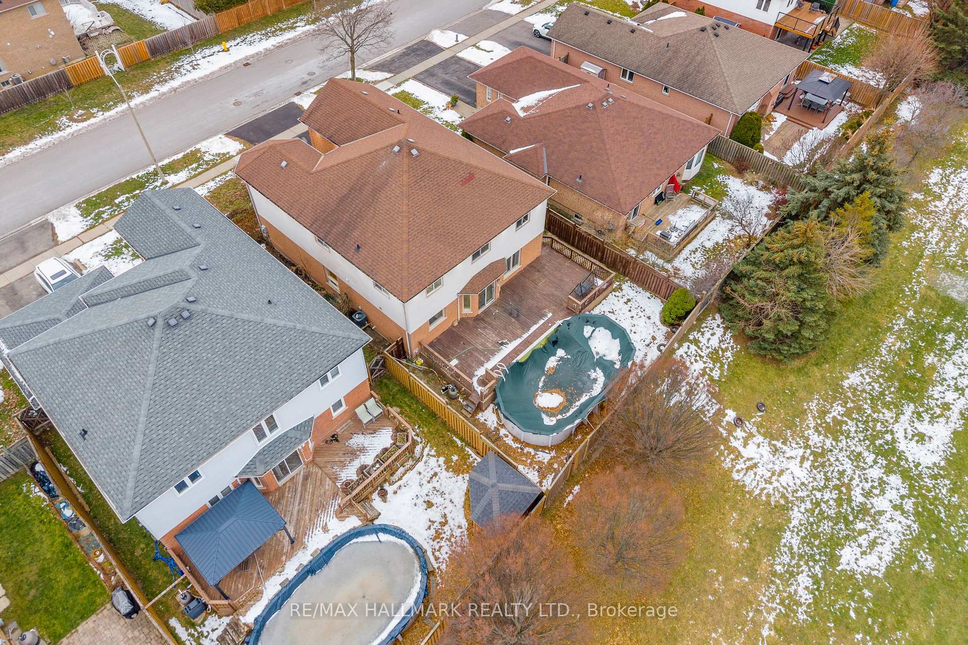 Photo 34 of 981 Deer Valley Drive, Oshawa, Northglen — HOMEH