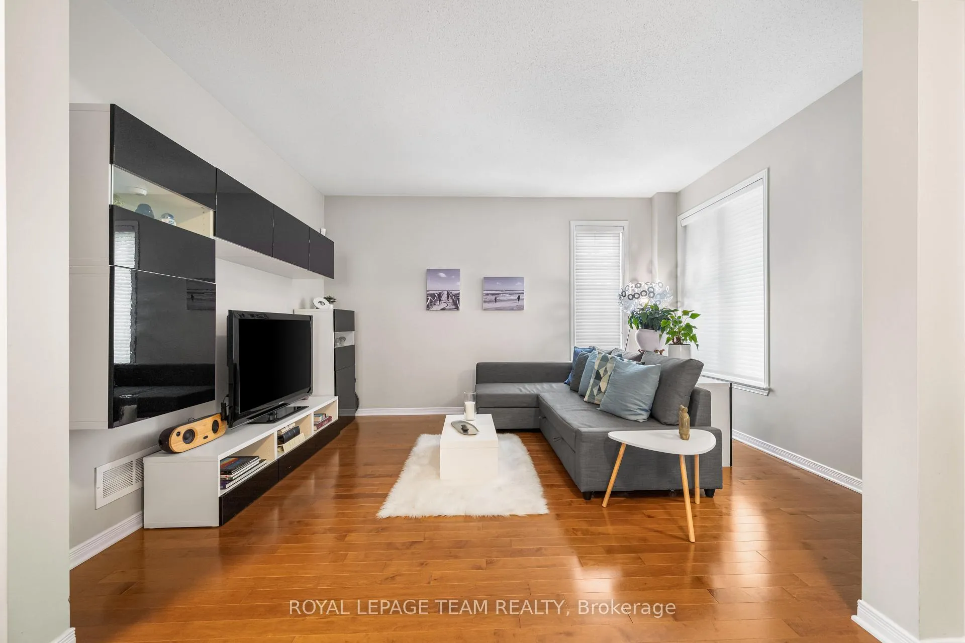 Photo 5 of 47 Blackshire Circle, Ottawa, Barrhaven - Stonebridge — HOMEH