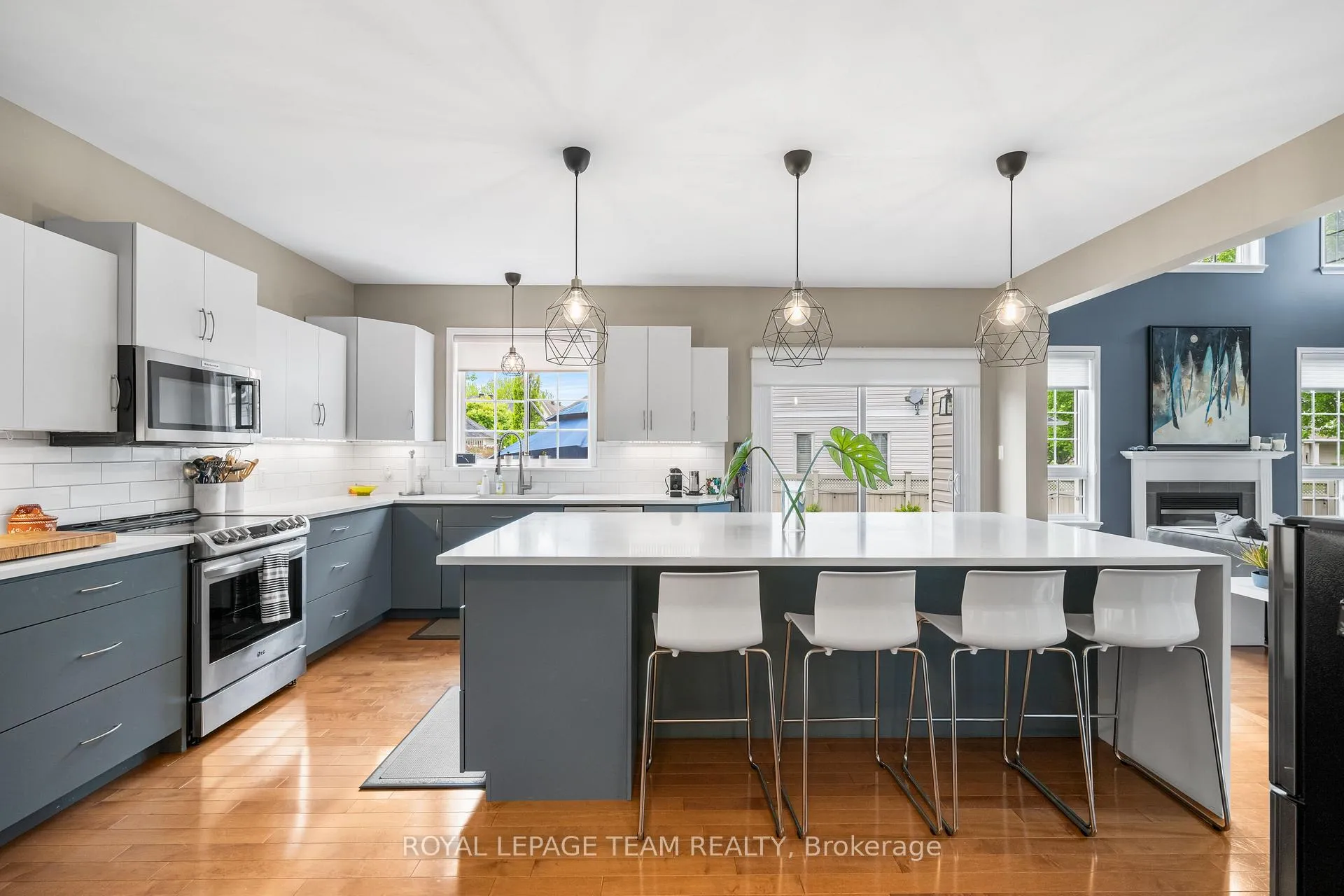 Photo 11 of 47 Blackshire Circle, Ottawa, Barrhaven - Stonebridge — HOMEH