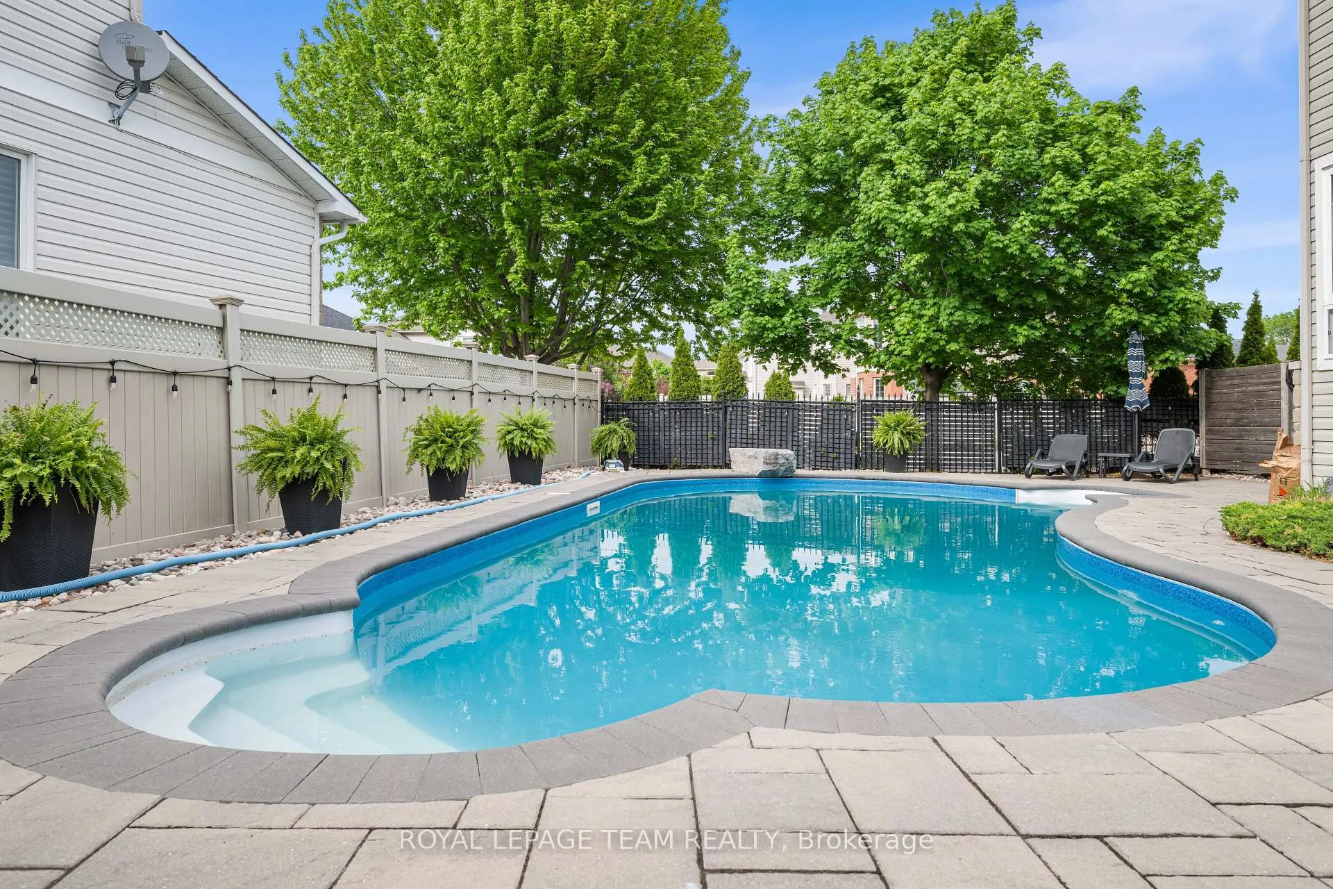 Photo 31 of 47 Blackshire Circle, Ottawa, Barrhaven - Stonebridge — HOMEH