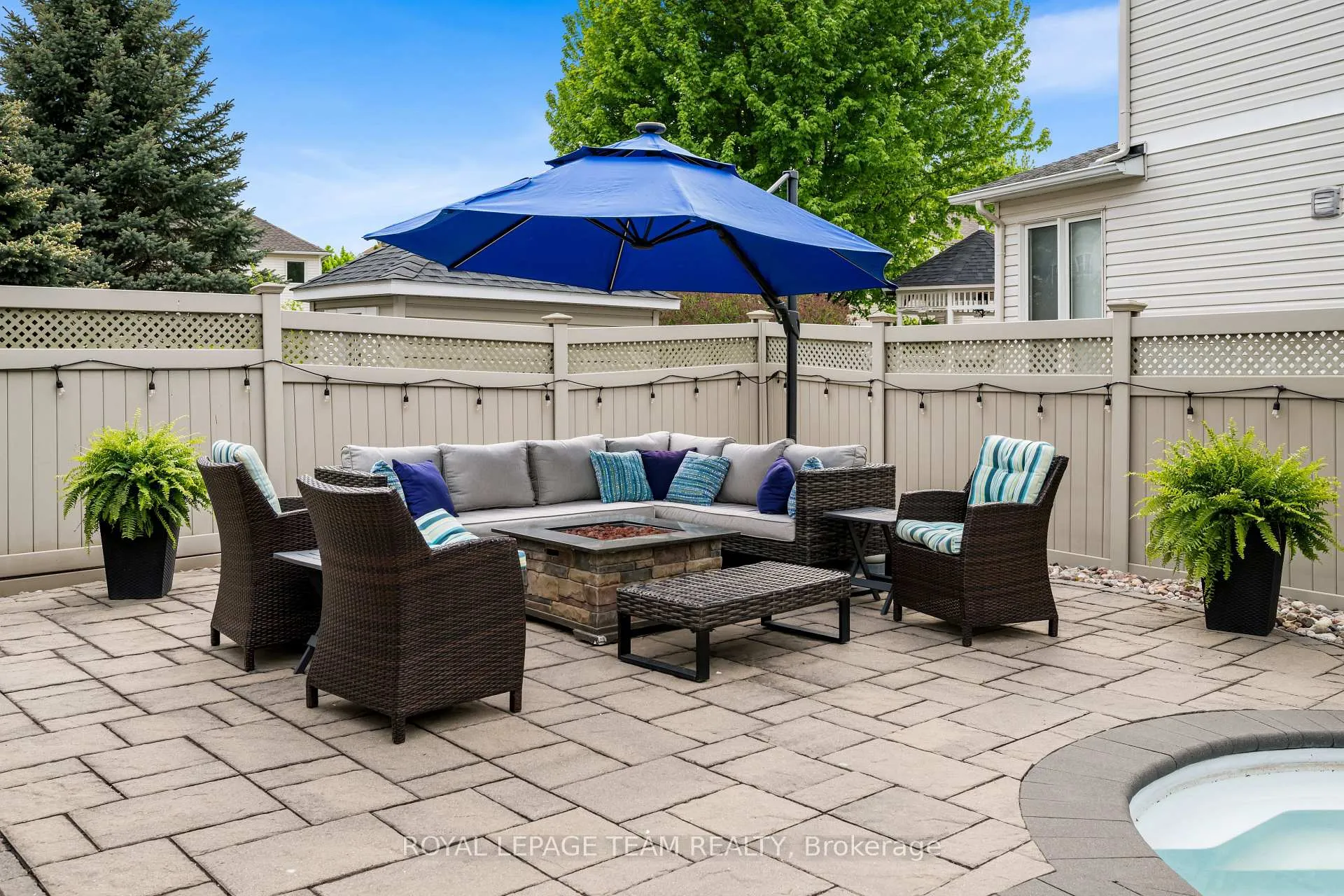 Photo 32 of 47 Blackshire Circle, Ottawa, Barrhaven - Stonebridge — HOMEH