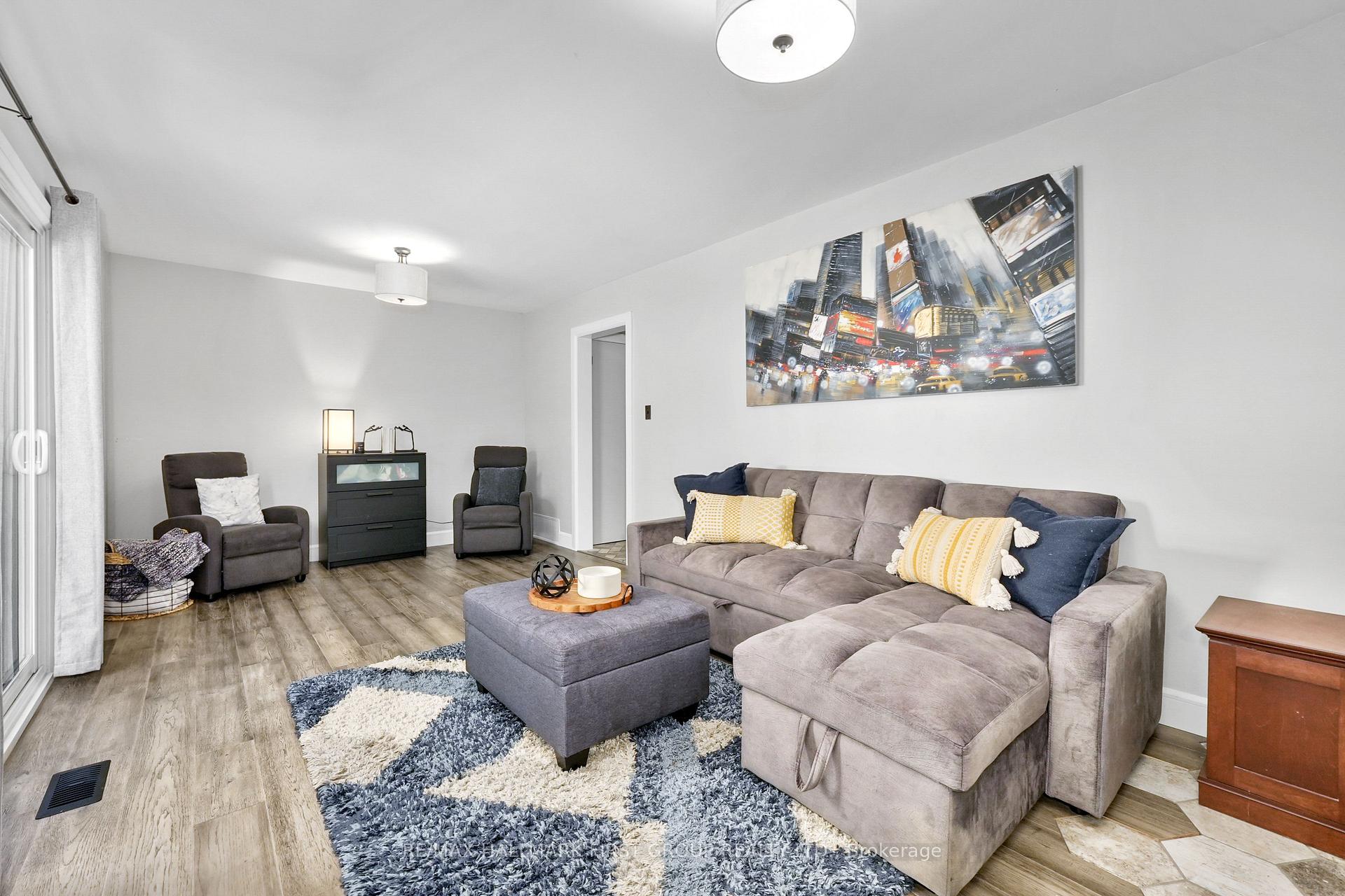 Photo 10 of 8 Ravensdale Road, Cobourg — HOMEH