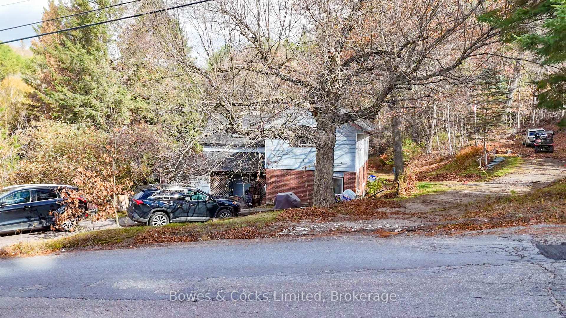 Photo 4 of 35 Cleak Avenue, Bancroft, Bancroft Ward — HOMEH