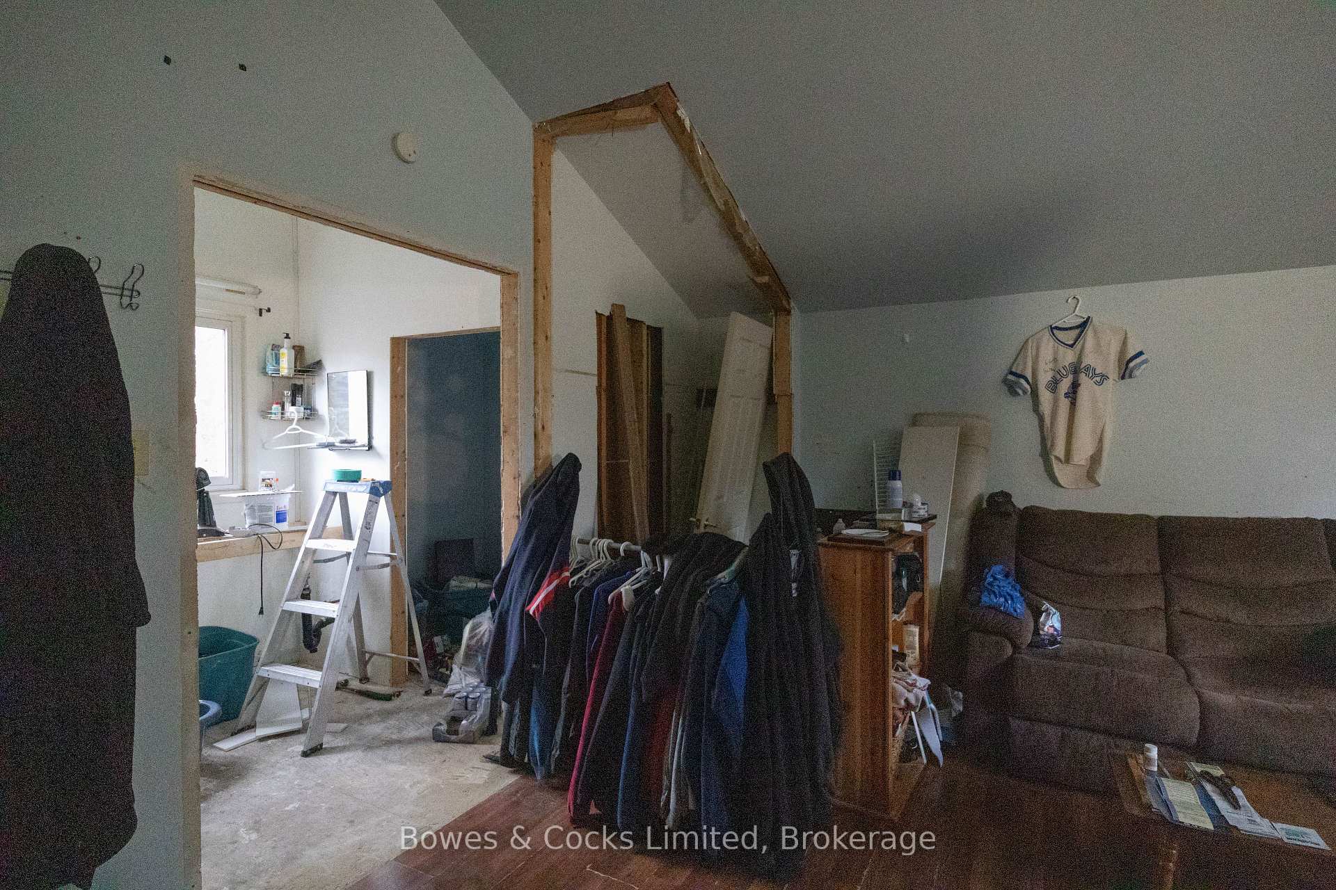 Photo 23 of 35 Cleak Avenue, Bancroft, Bancroft Ward — HOMEH