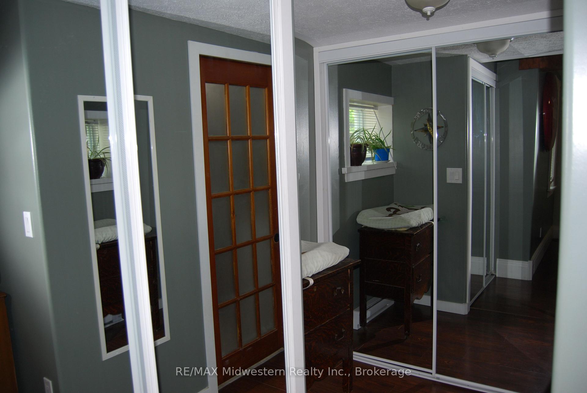 Photo 6 of 410 Temple Street, Minto — HOMEH