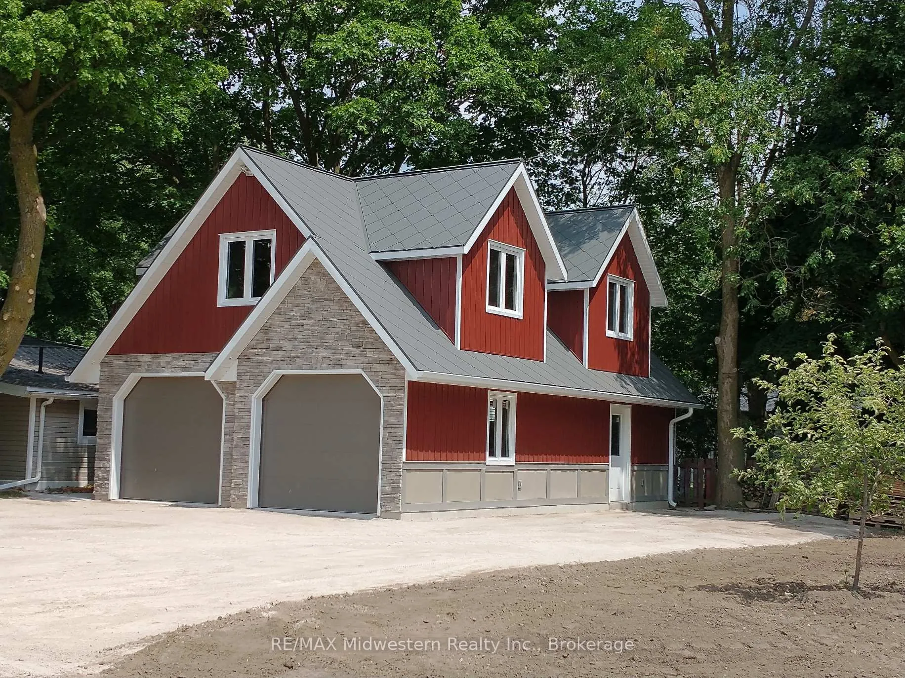 Photo 13 of 410 Temple Street, Minto — HOMEH