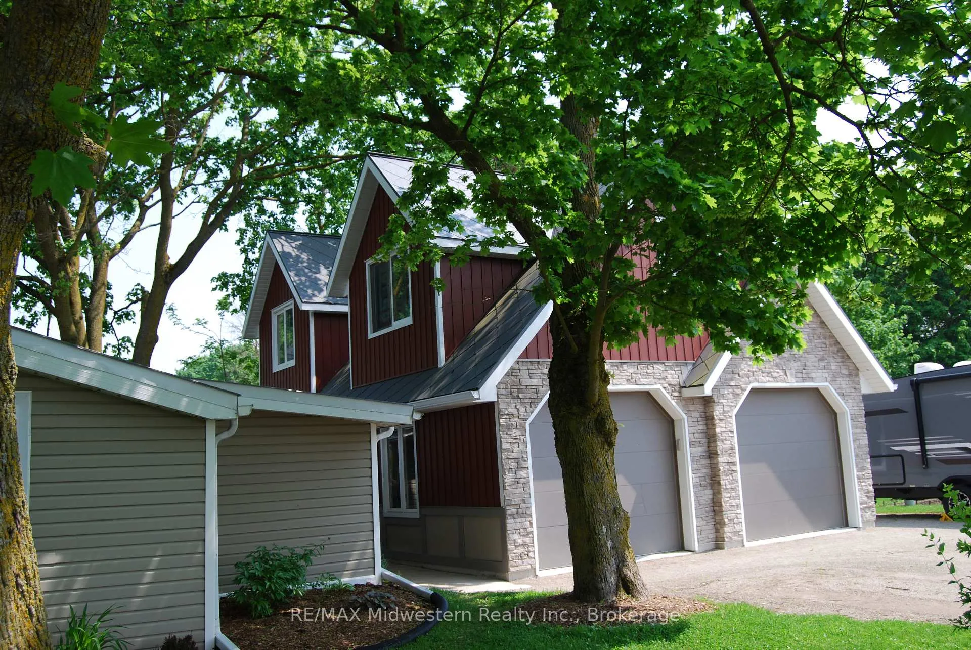 Photo 14 of 410 Temple Street, Minto — HOMEH