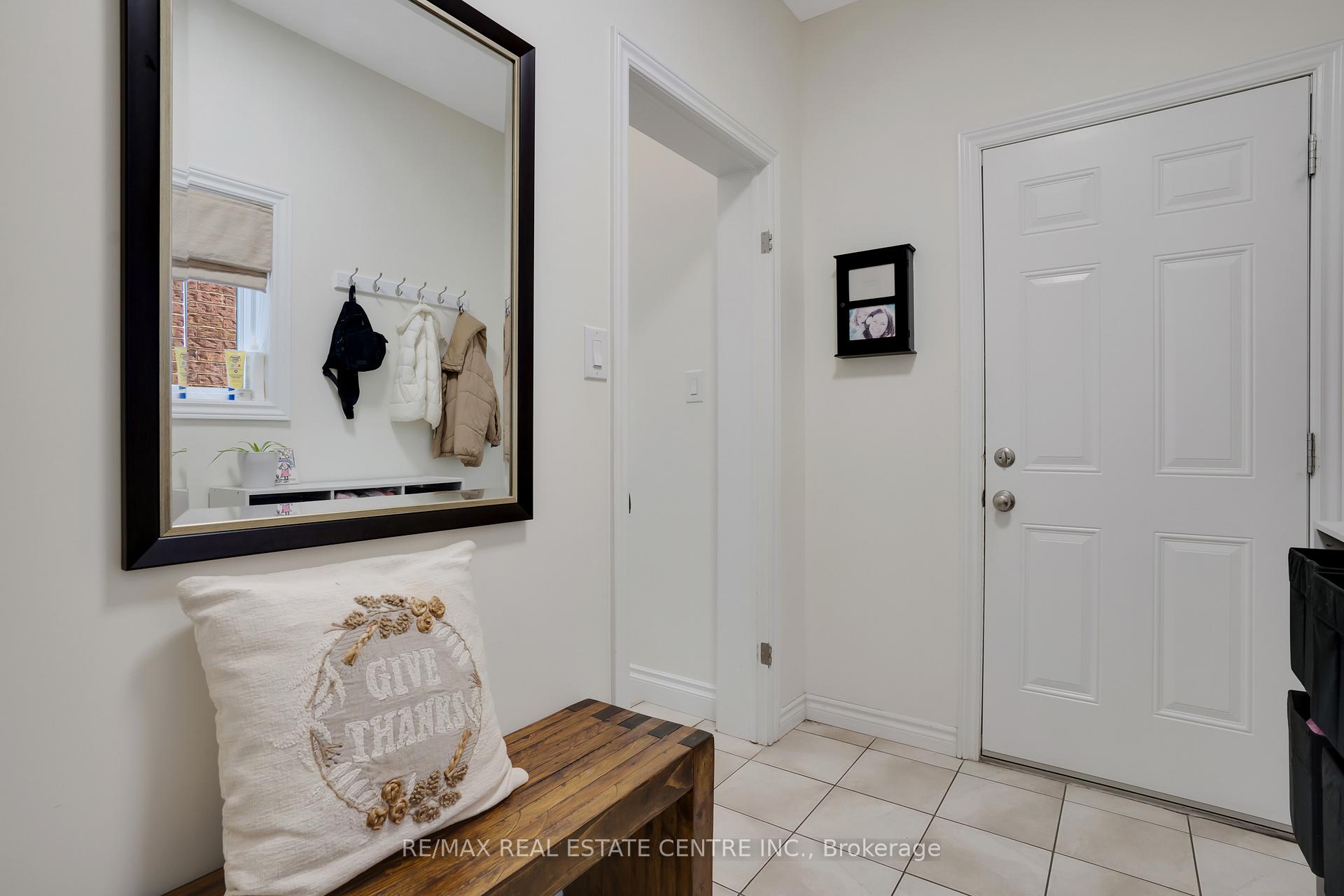 Photo 3 of 46 Stillwater Street, Kitchener — HOMEH