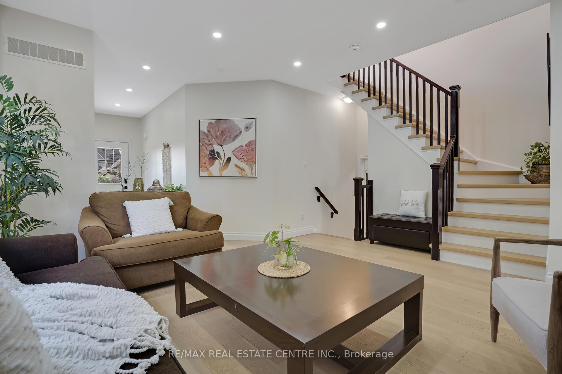 Photo 42 of 46 Stillwater Street, Kitchener — HOMEH
