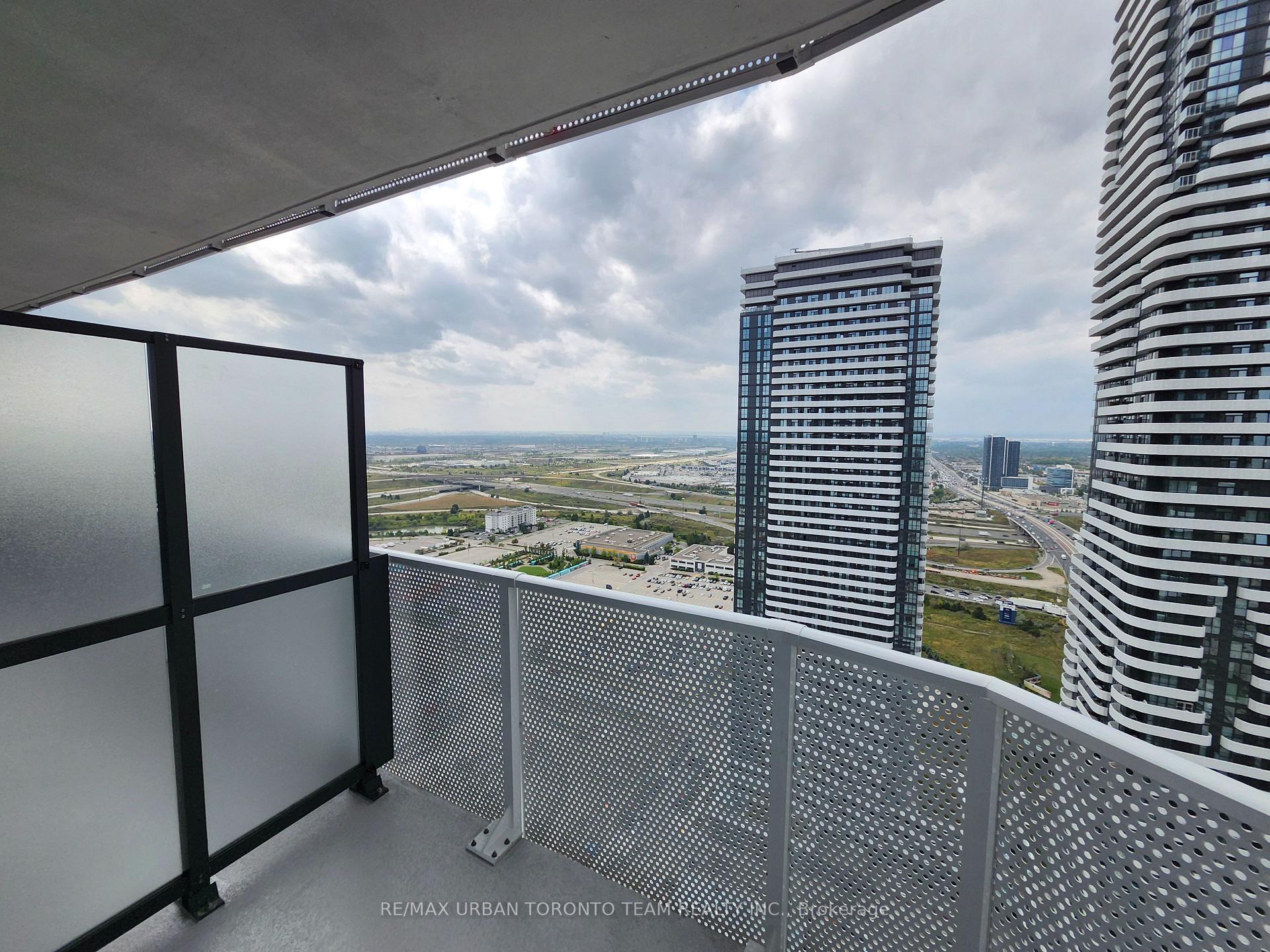 Photo 4 of Unit 4103, 28 Interchange Way, Vaughan, Vaughan Corporate Centre — HOMEH