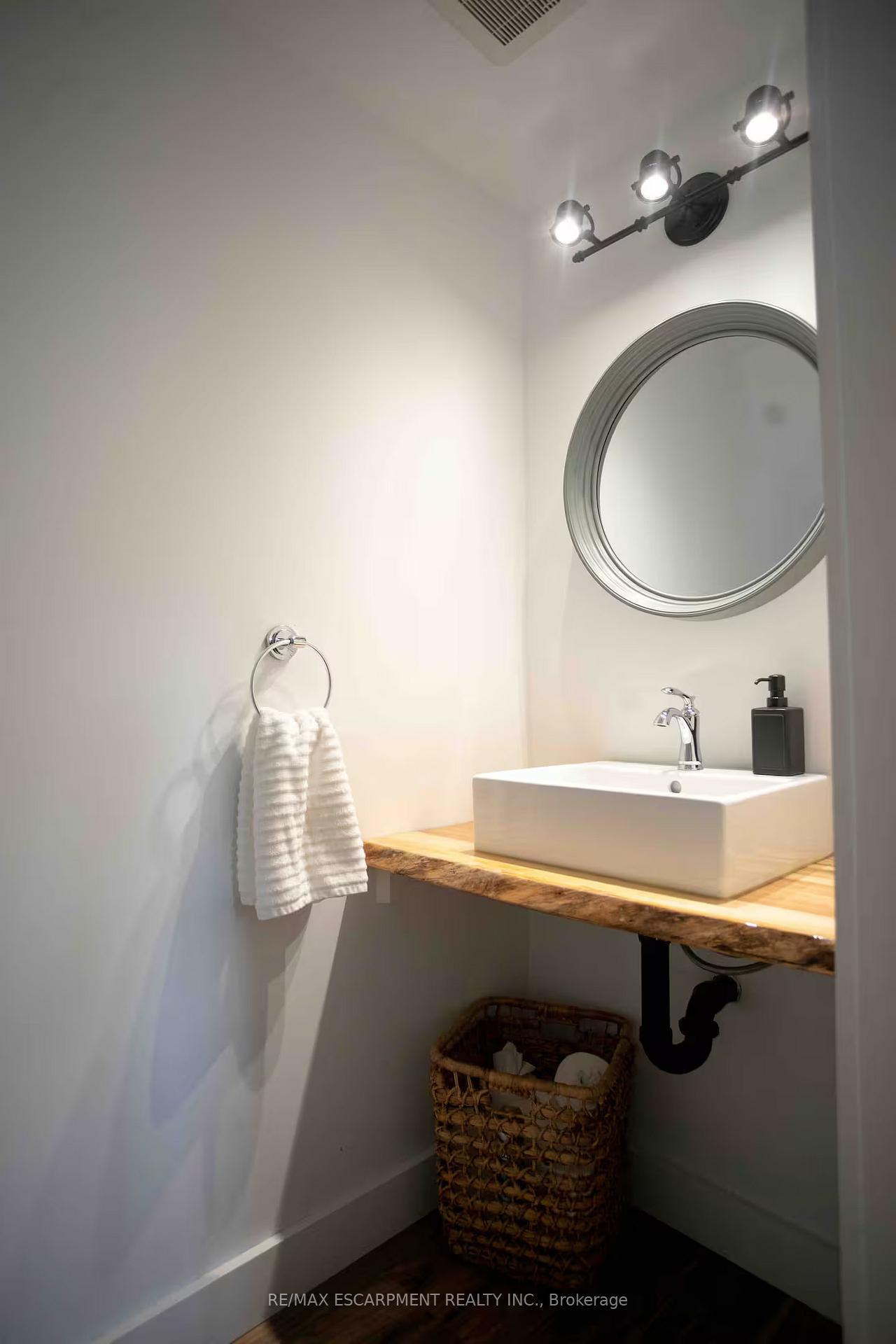 Photo 18 of Unit 2, 426 Wilson Street E, Hamilton, Ancaster — HOMEH