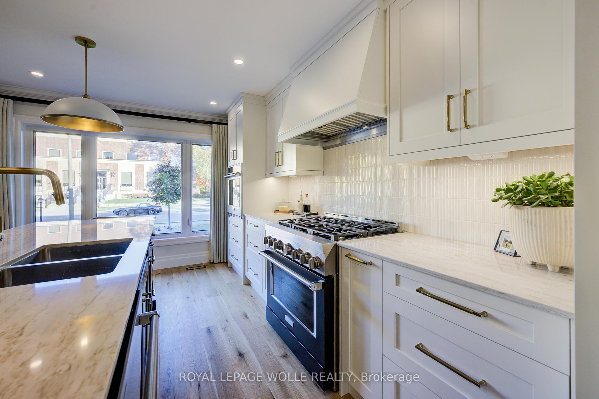 Photo 18 of 191 John Street W, Waterloo — HOMEH