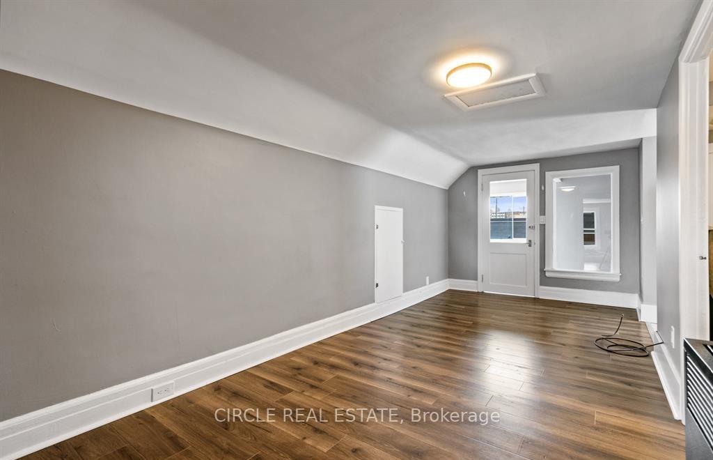 Photo 2 of 410 Erie Street E, Windsor — HOMEH