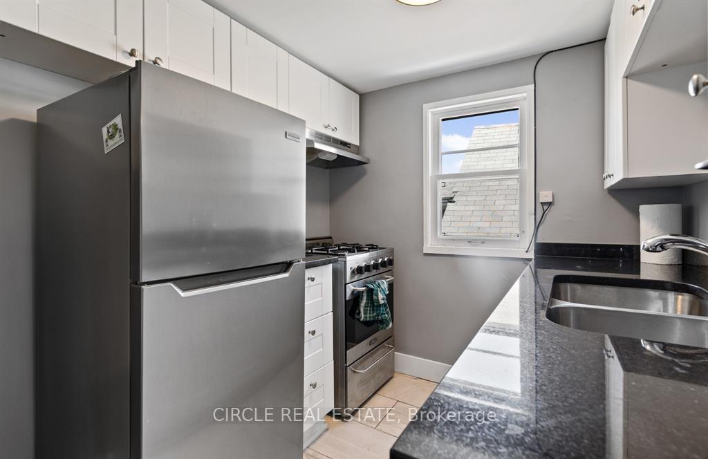 Photo 15 of 410 Erie Street E, Windsor — HOMEH