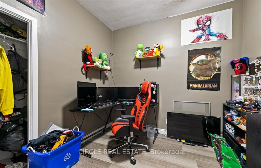 Photo 9 of 410 Erie Street E, Windsor — HOMEH
