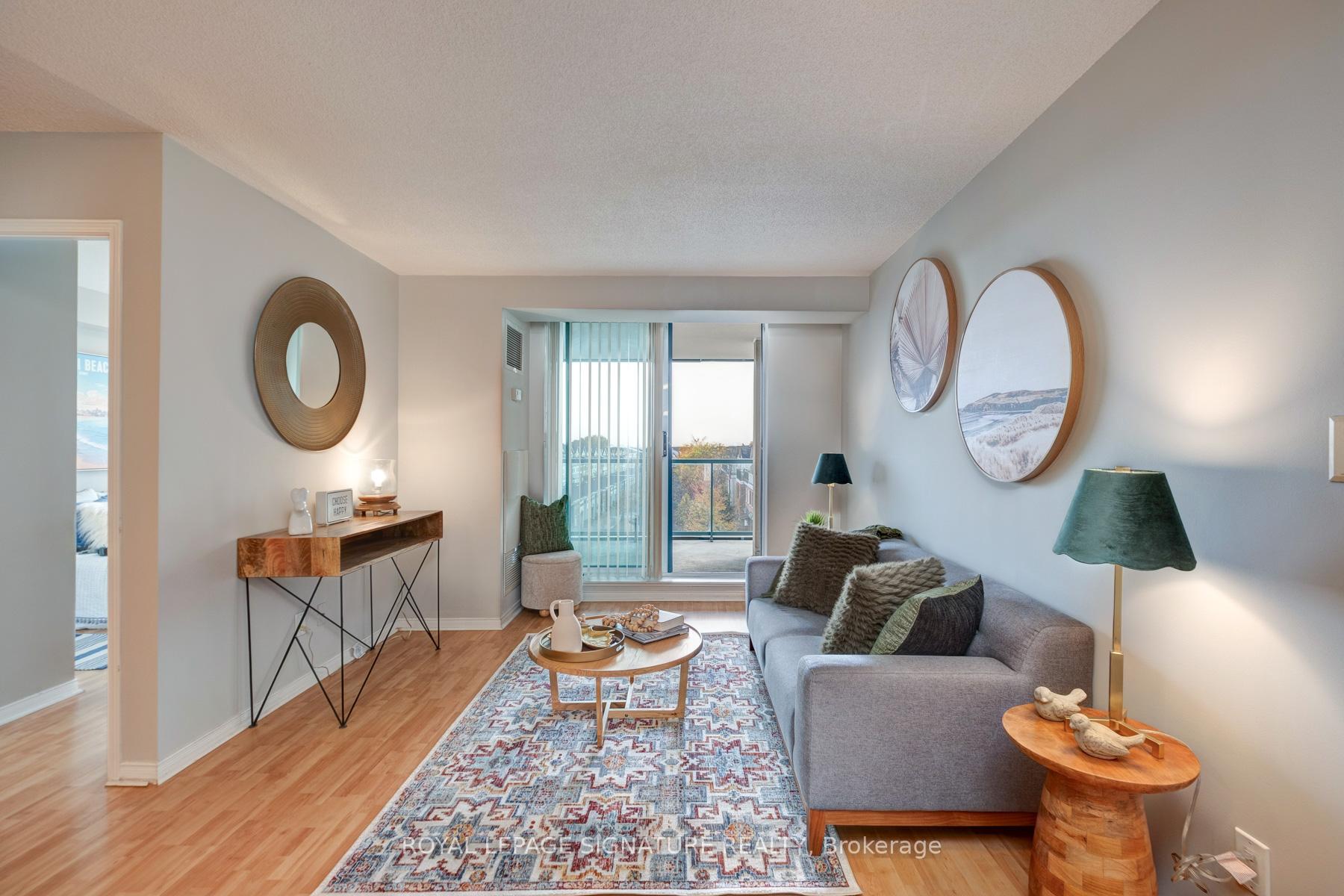 Photo 20 of Unit 402, 1863 Queen Street E, Toronto, The Beaches — HOMEH