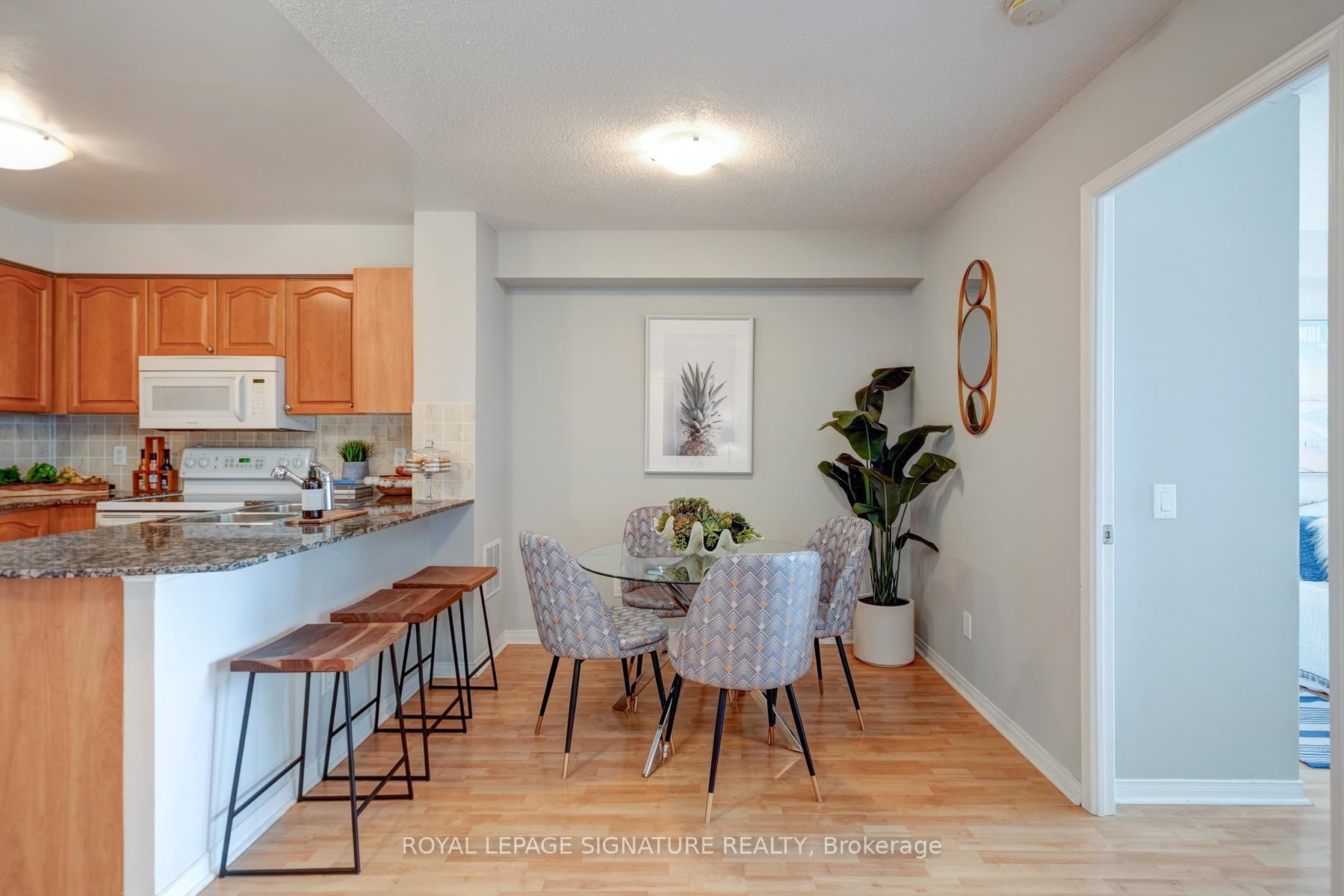 Photo 4 of Unit 402, 1863 Queen Street E, Toronto, The Beaches — HOMEH