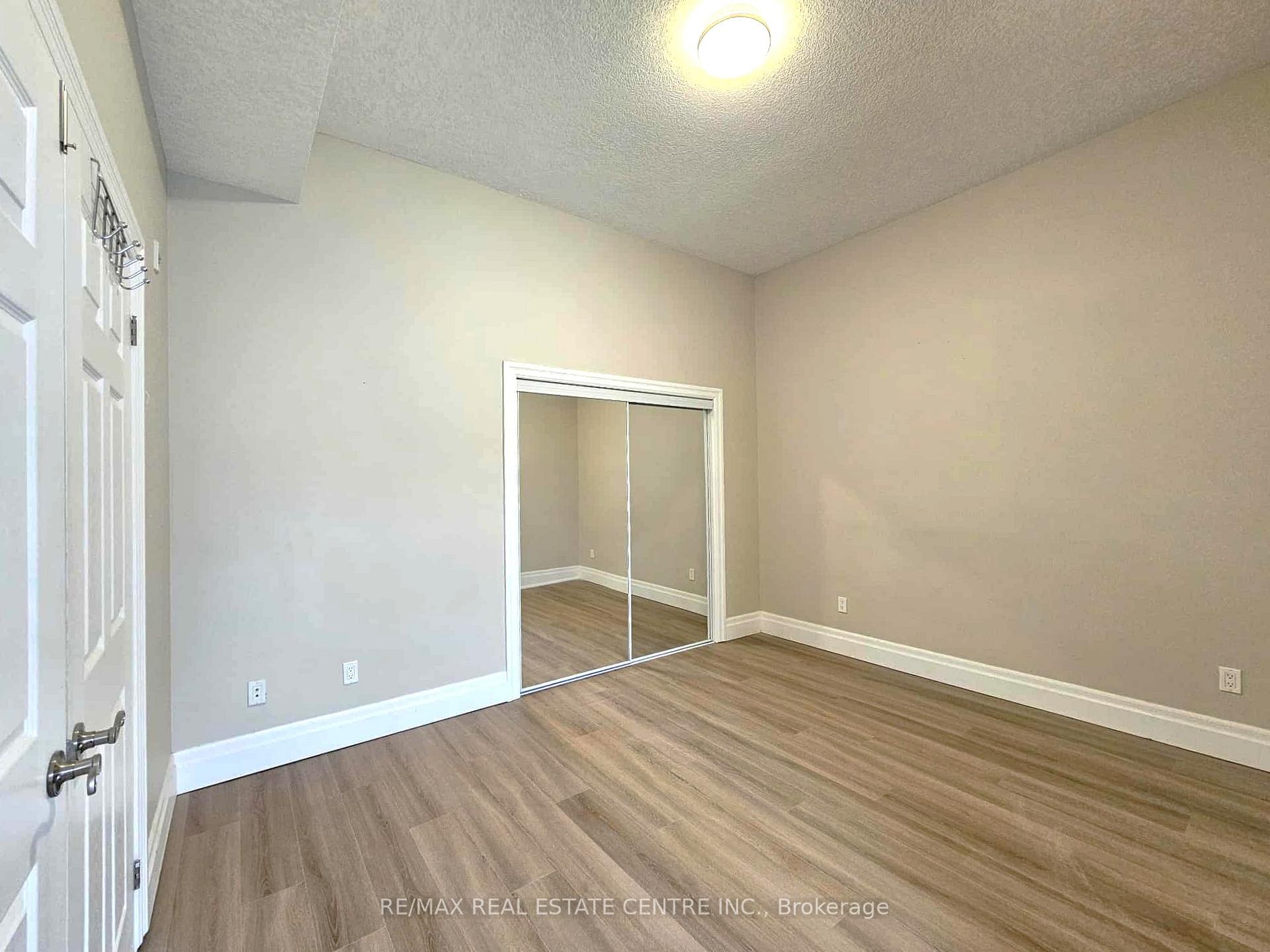 Photo 11 of Unit 205, 757 King Street E, Cambridge — HOMEH