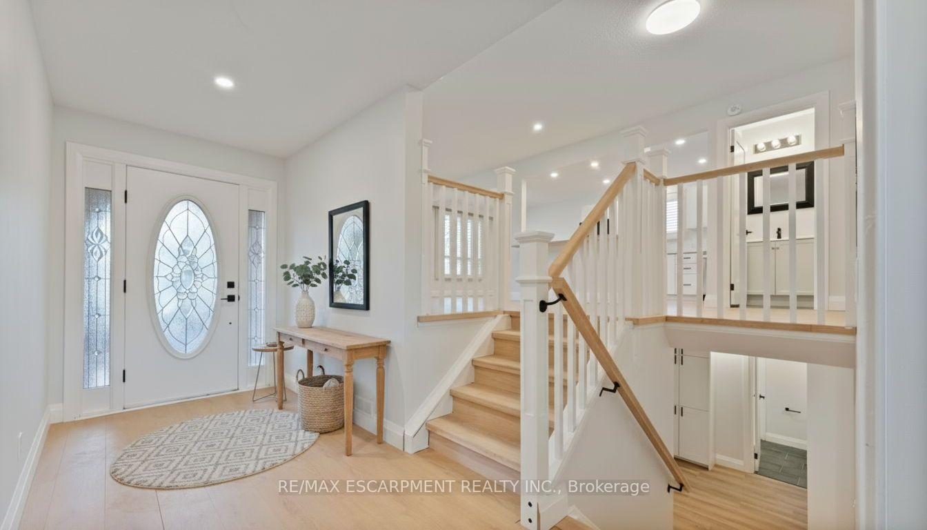 Photo 20 of 11 Marcella Crescent, Hamilton, Gershome — HOMEH