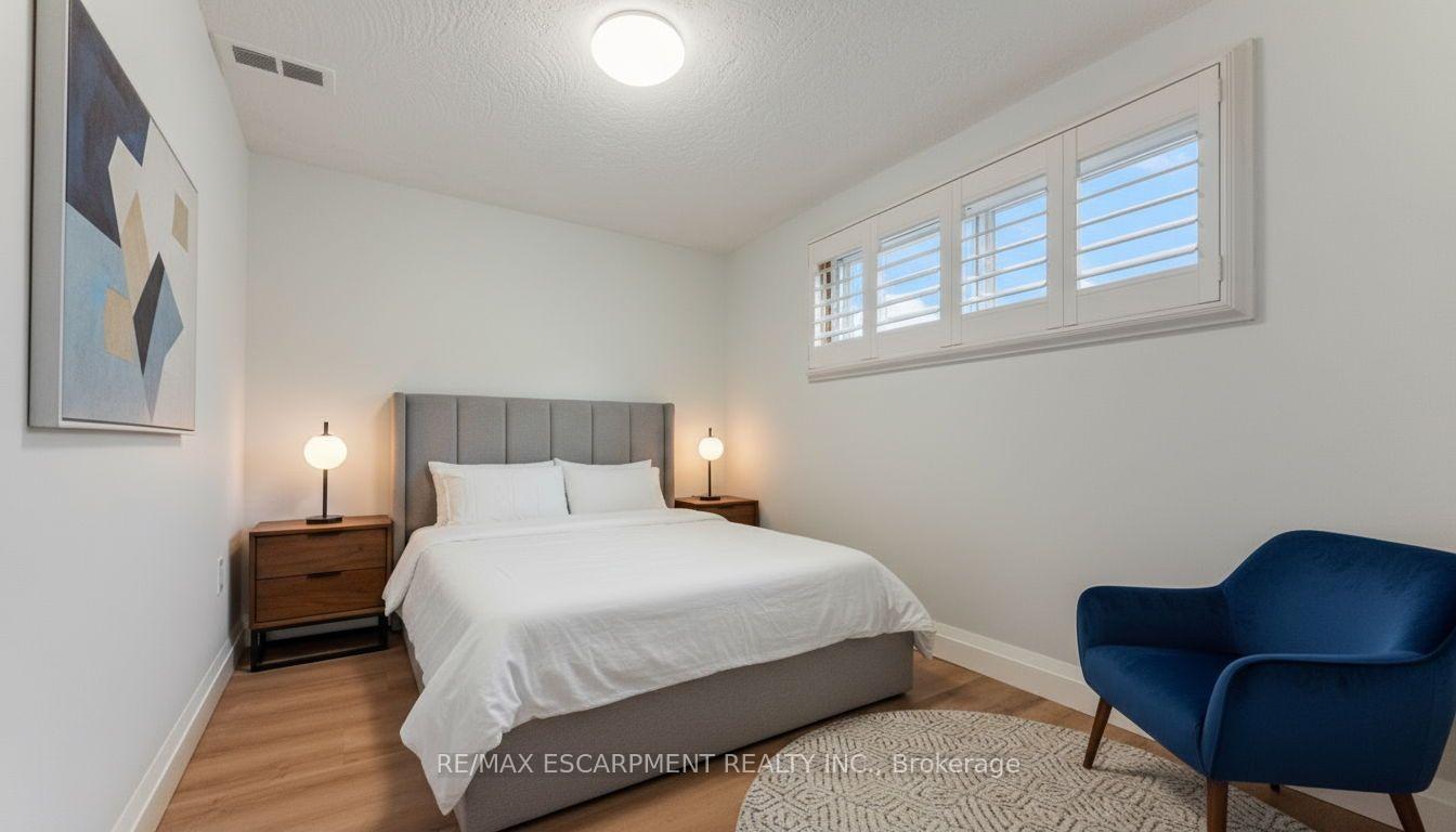 Photo 22 of 11 Marcella Crescent, Hamilton, Gershome — HOMEH