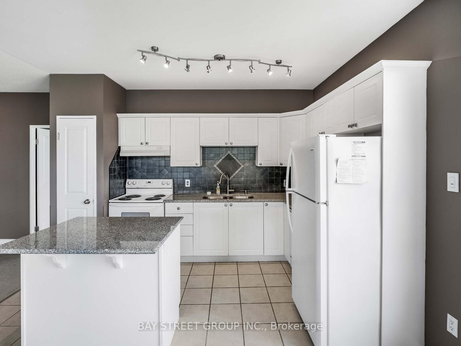 Photo 5 of Unit 606, 255 Keats Way, Waterloo — HOMEH