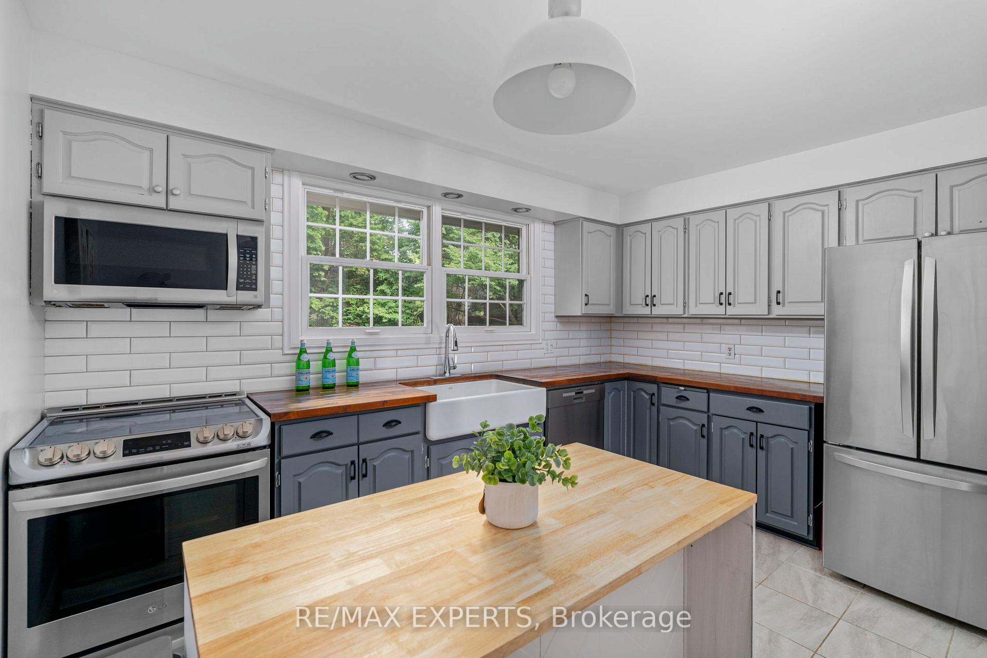 Photo 12 of 128 Heather Avenue, Cambridge — HOMEH