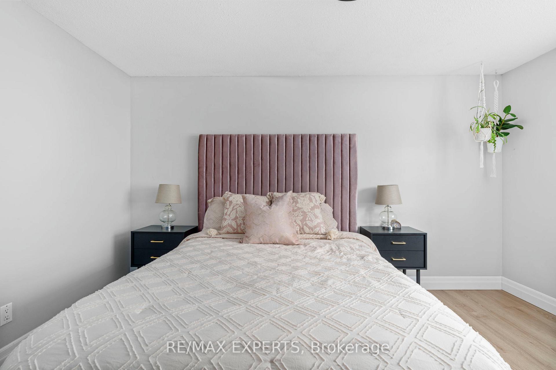 Photo 32 of 128 Heather Avenue, Cambridge — HOMEH