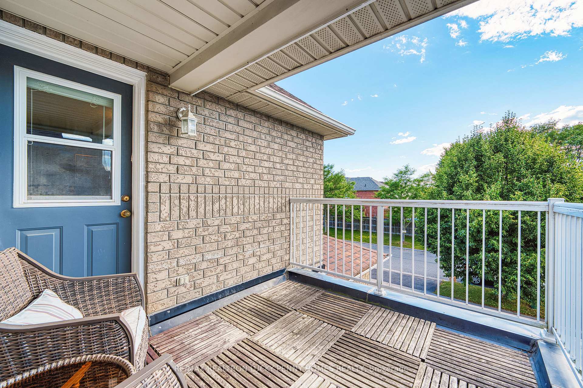 Photo 15 of 221 Madden Place, Clarington, Bowmanville — HOMEH