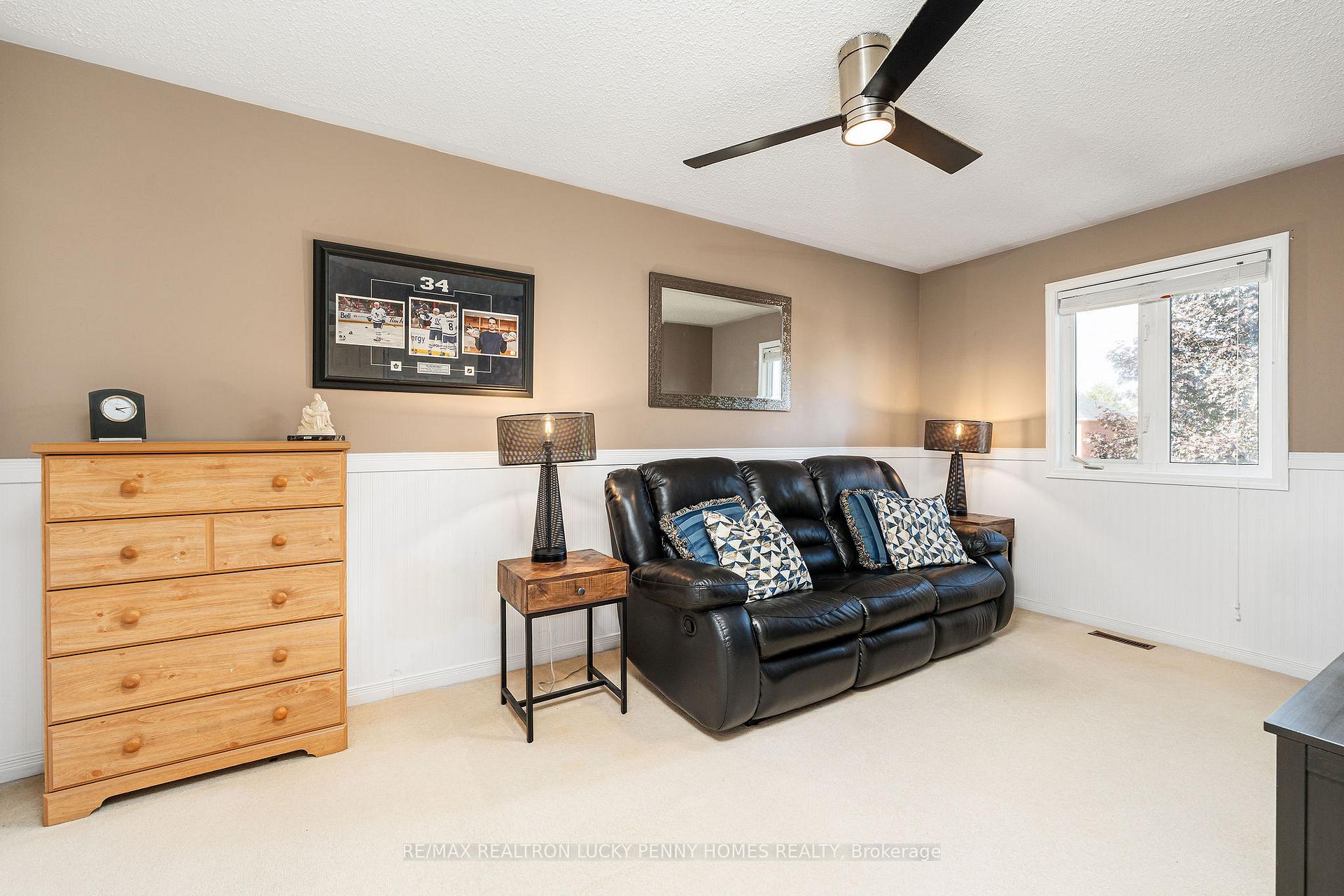 Photo 14 of 221 Madden Place, Clarington, Bowmanville — HOMEH