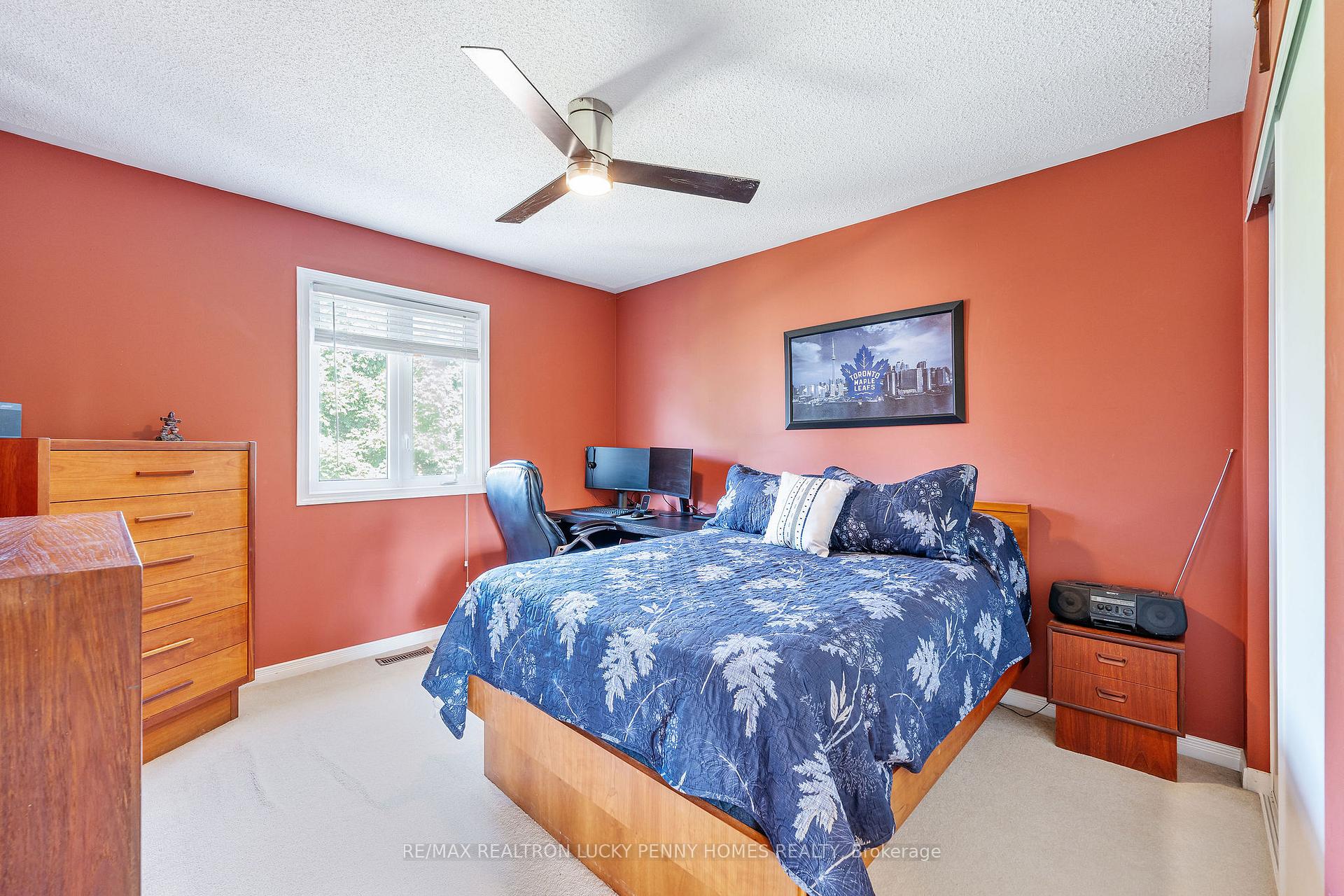 Photo 17 of 221 Madden Place, Clarington, Bowmanville — HOMEH