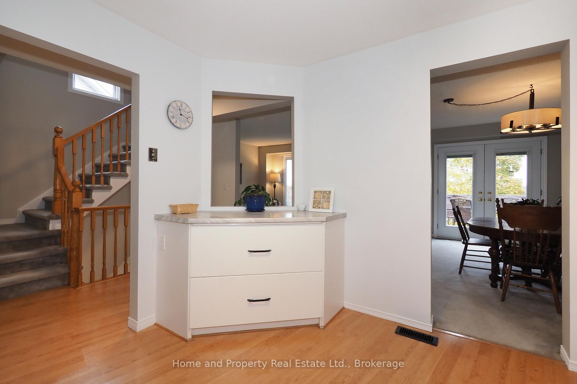 Photo 3 of Unit 1, 511 Oakvale Drive, Waterloo — HOMEH