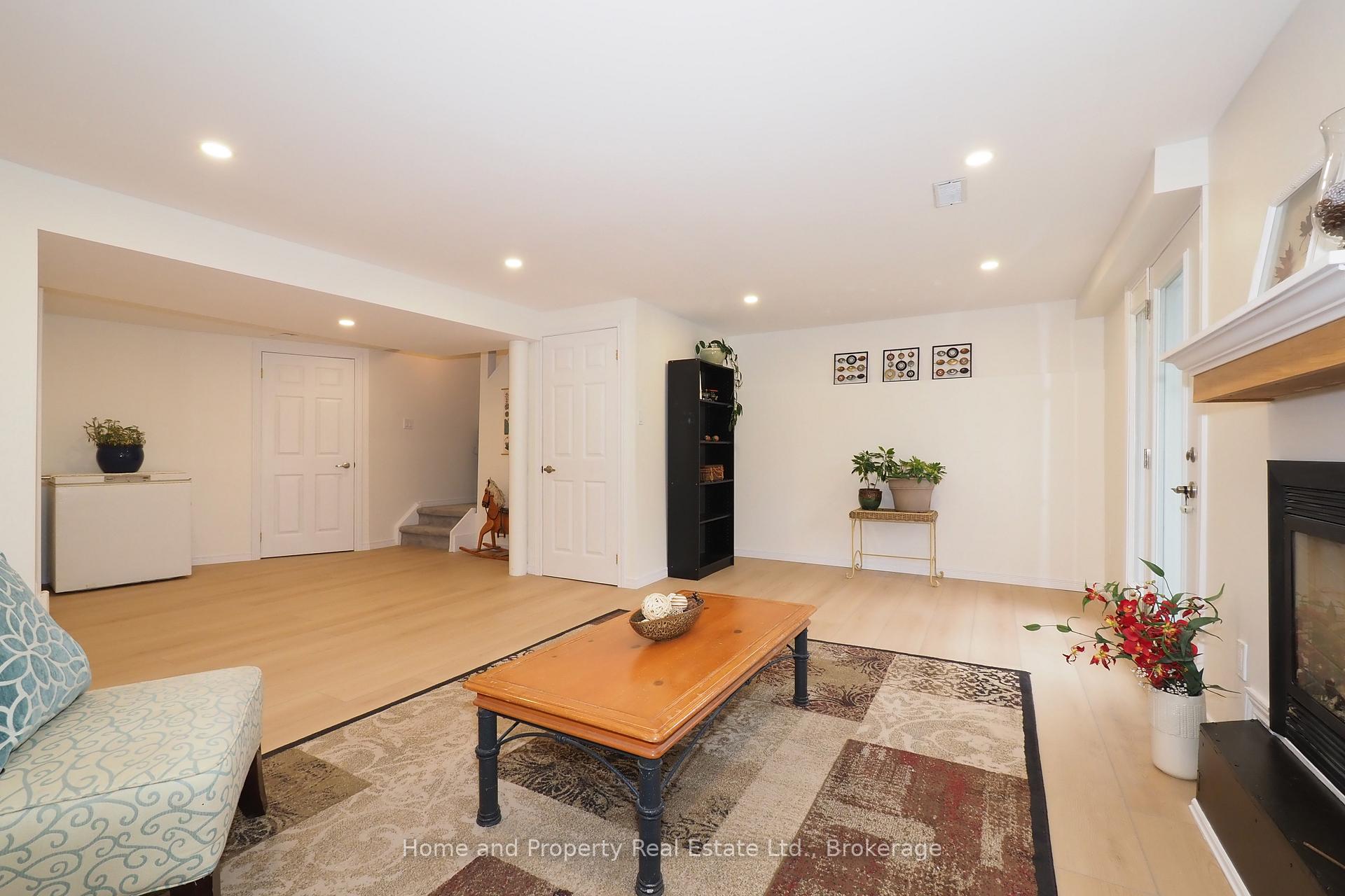 Photo 23 of Unit 1, 511 Oakvale Drive, Waterloo — HOMEH