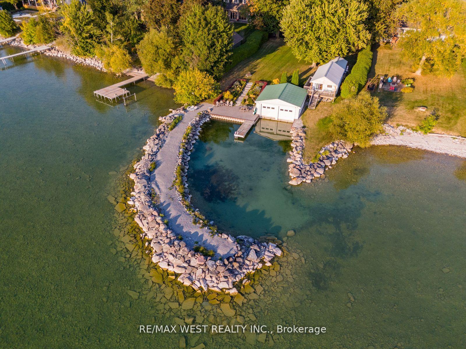Photo 3 of 1668 Lakeshore Drive, Ramara, Brechin — HOMEH