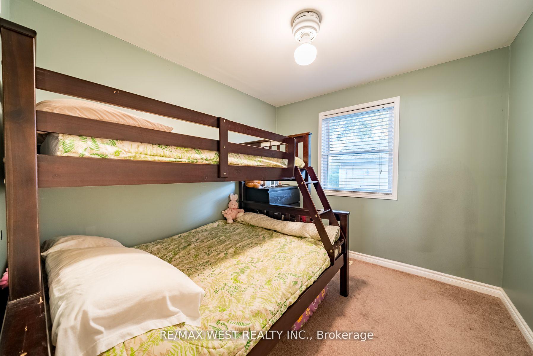 Photo 10 of 1668 Lakeshore Drive, Ramara, Brechin — HOMEH