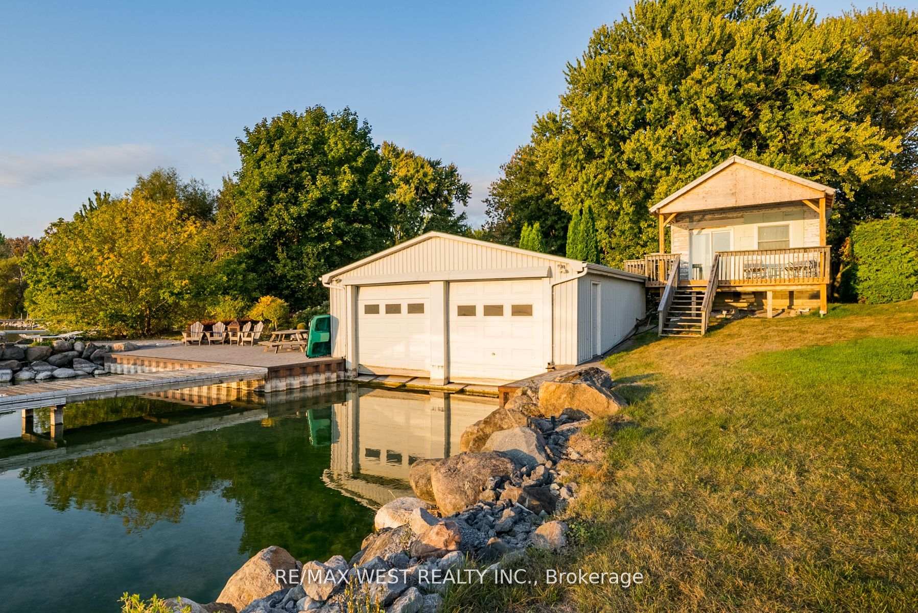 Photo 23 of 1668 Lakeshore Drive, Ramara, Brechin — HOMEH