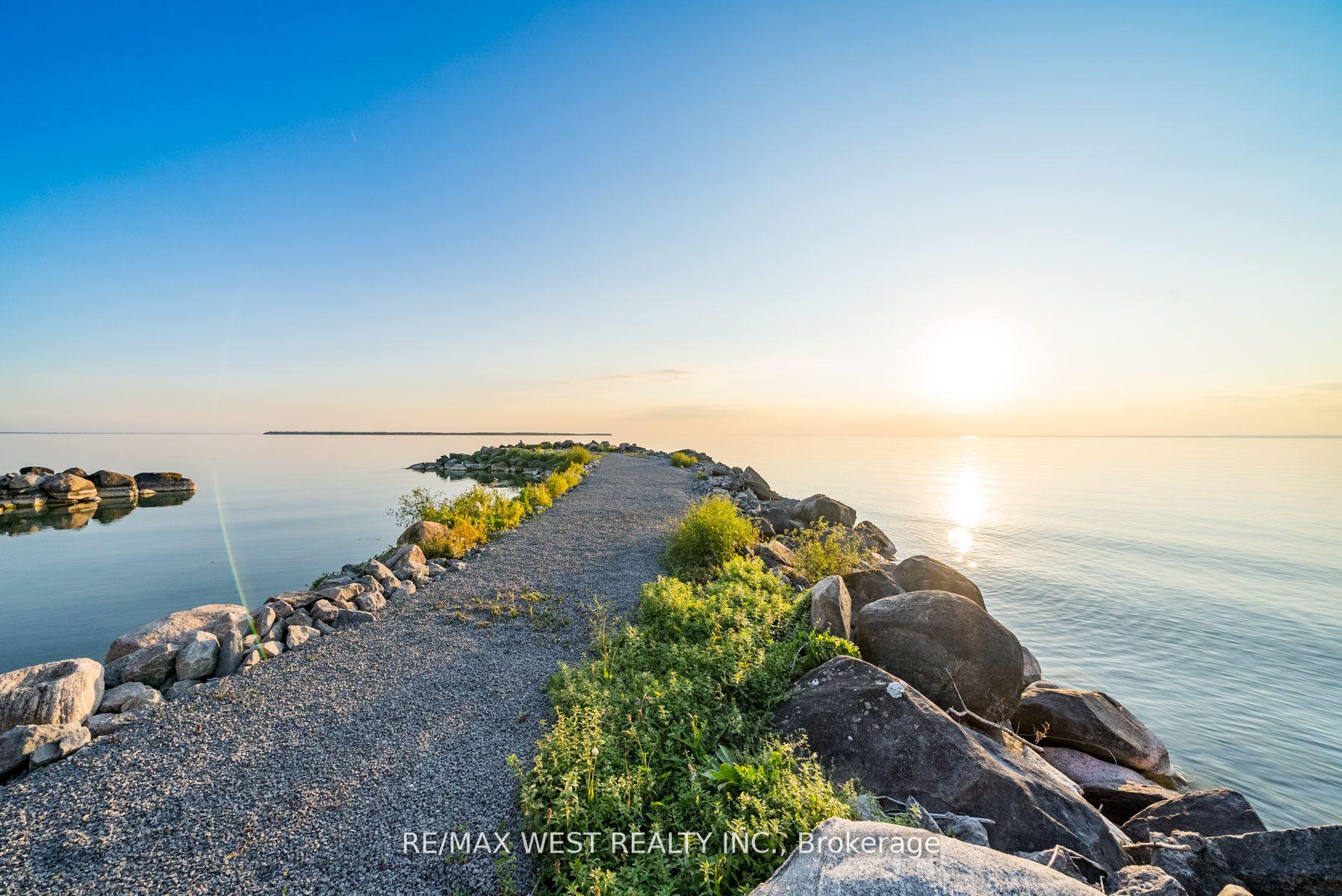 Photo 19 of 1668 Lakeshore Drive, Ramara, Brechin — HOMEH
