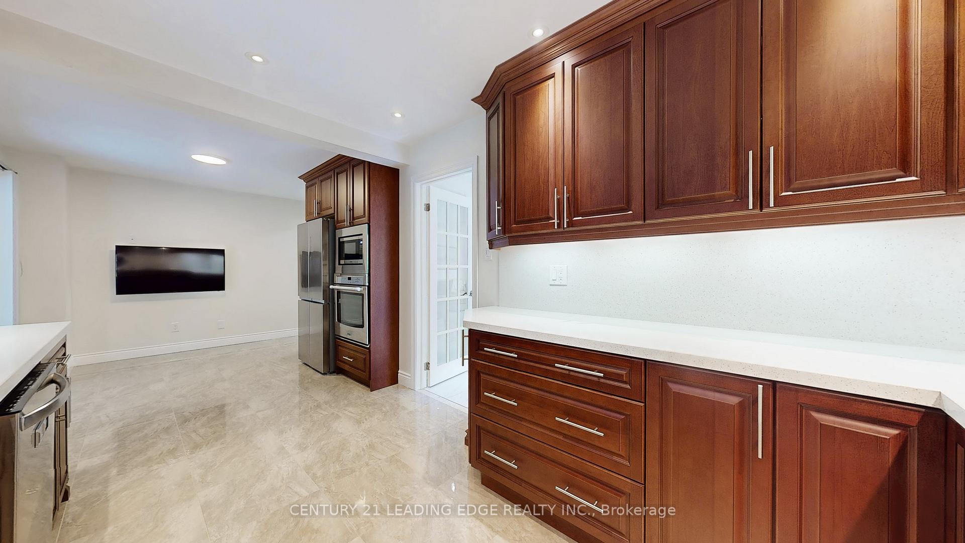 Photo 28 of 10 Vivaldi Crescent, Brampton, Brampton South — HOMEH